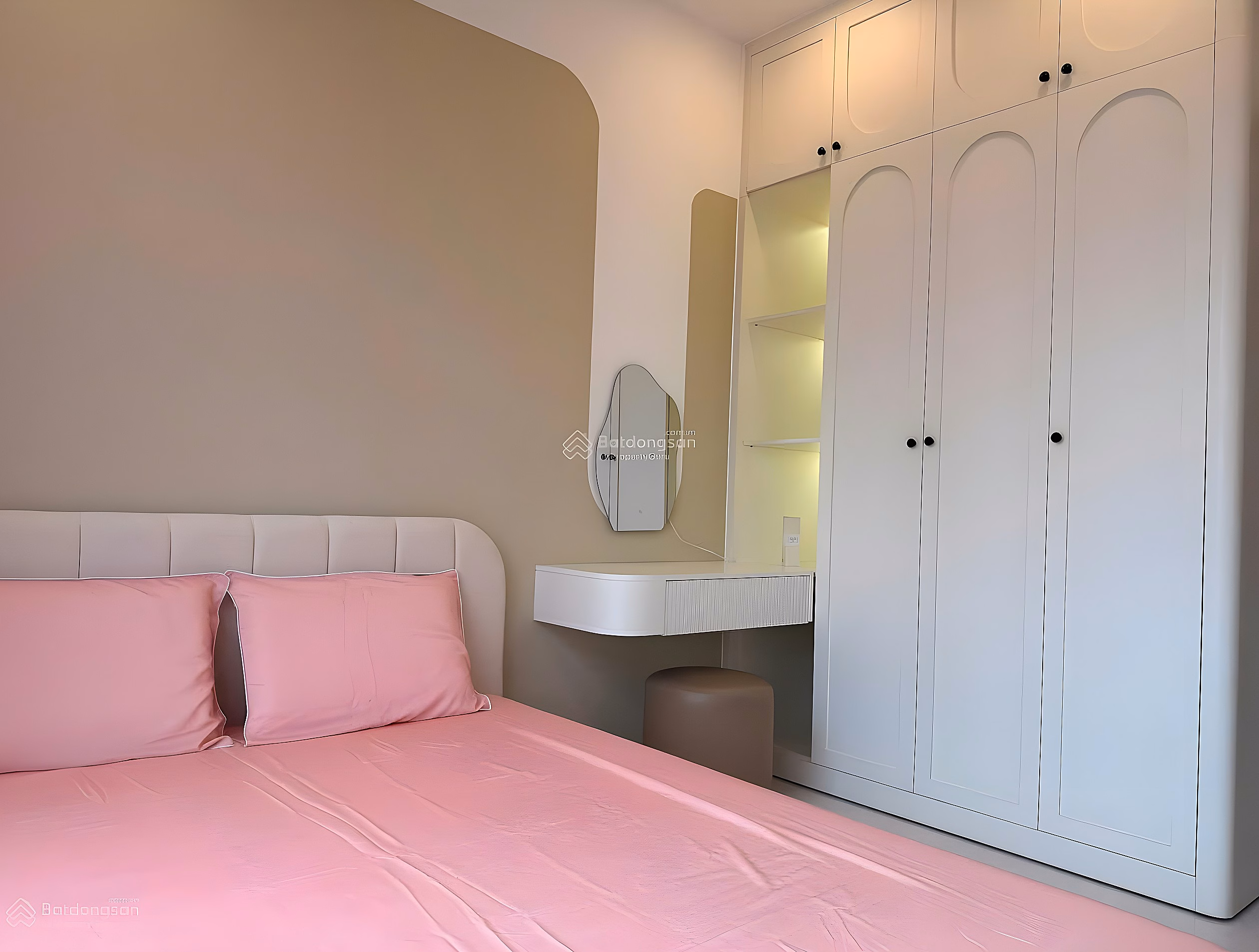100% new house, high-class Sunrise Riverside 2 bedroom fully furnished apartment for rent. Price 18 million***