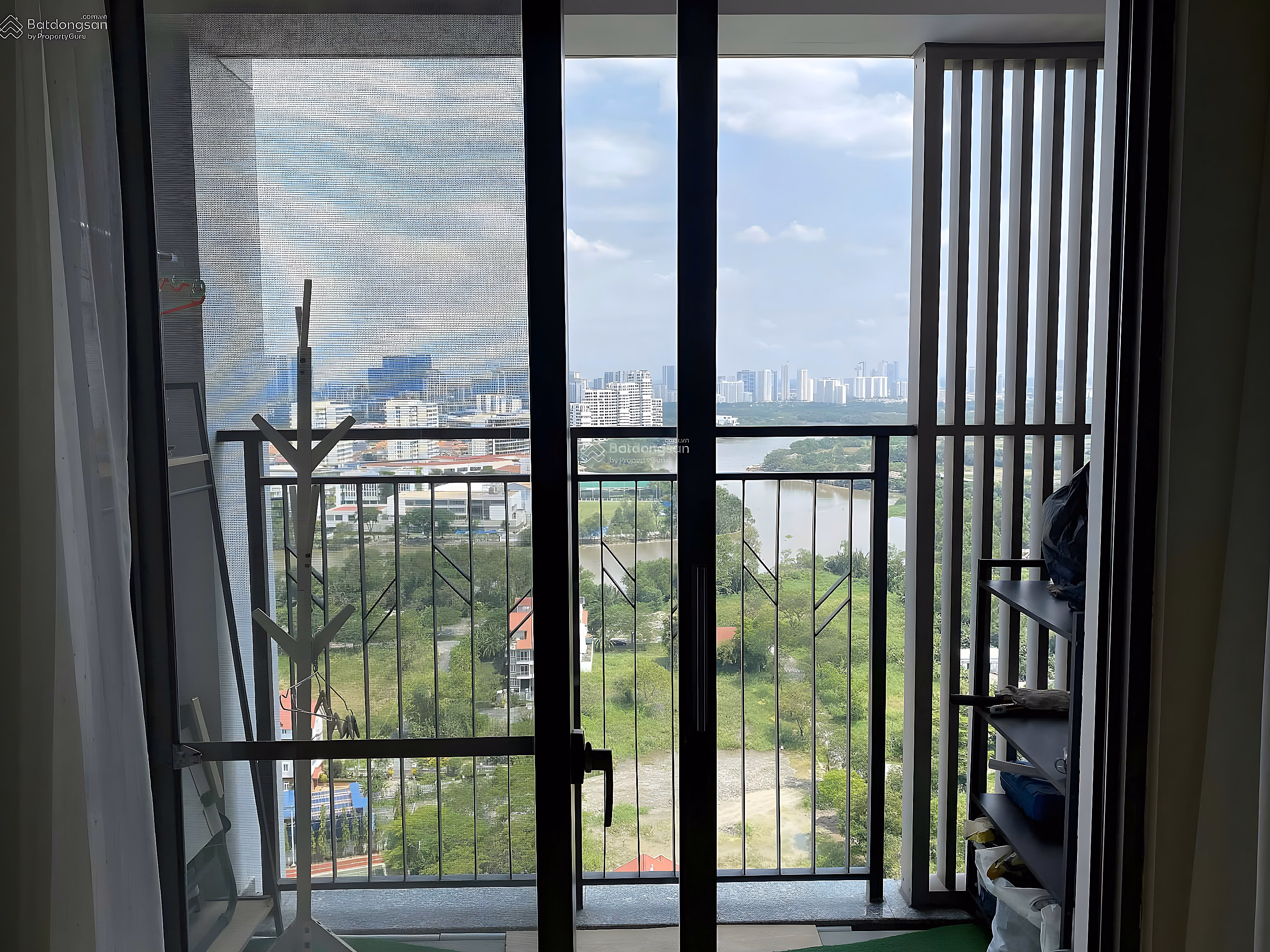 2 bedroom apartment for rent in Saigon South Residences, price 17.5 million, 75m2