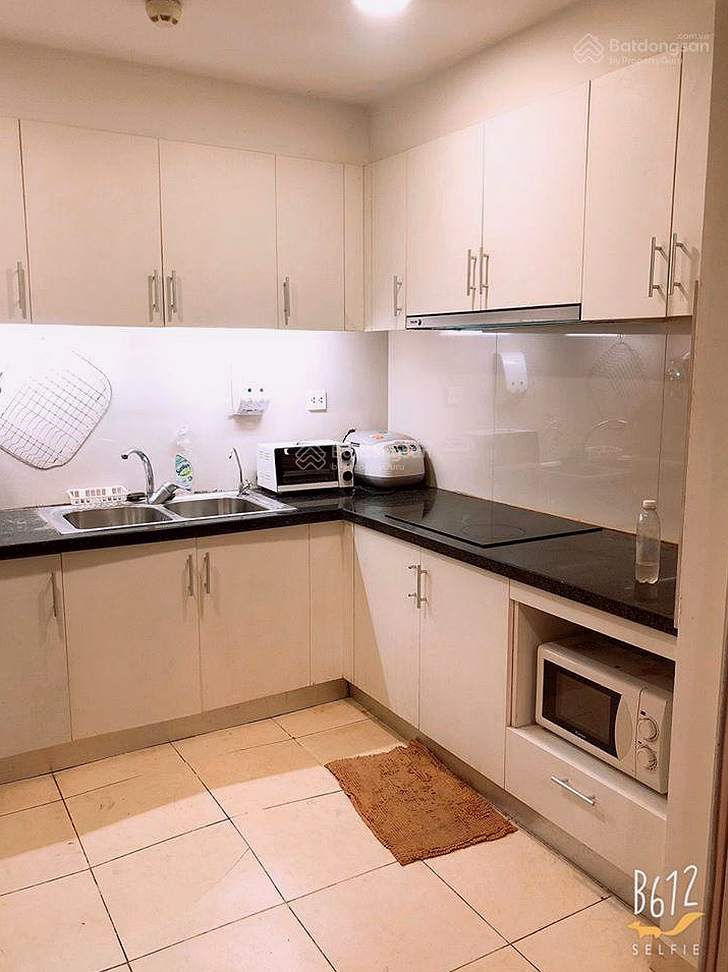 Quick sale of 95m south facing apartment in Times City for 10.2 billion. The apartment has a car slot in the basement***