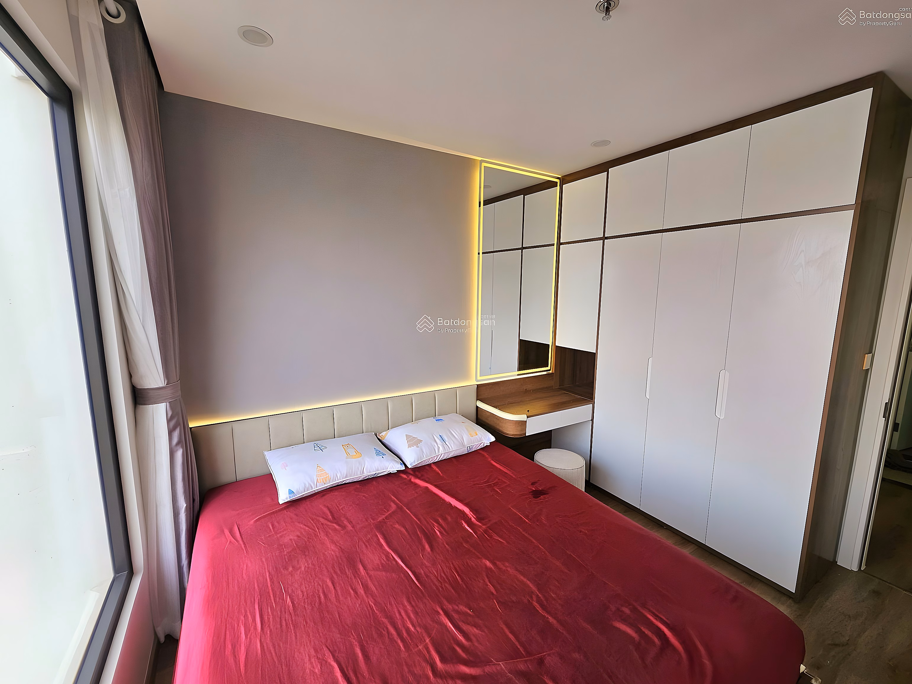 Apartment for sale at good price: Studio 2.2 billion, 1 bedroom + 3.2 billion, 2 bedroom 4 billion, 3 bedroom - 5.5 billion Vinhomes Smart City urban area