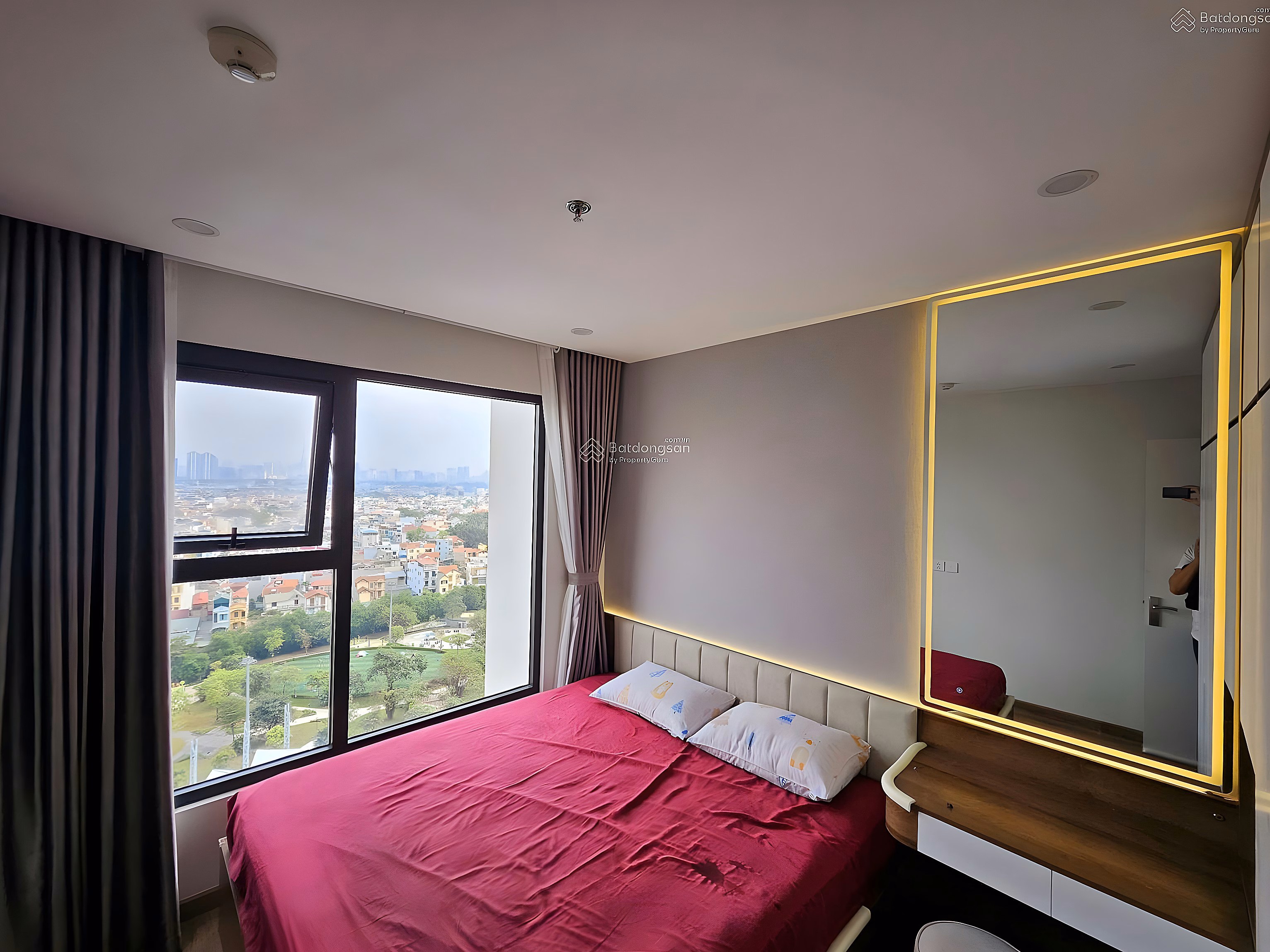 Apartment for sale at good price: Studio 2.2 billion, 1 bedroom + 3.2 billion, 2 bedroom 4 billion, 3 bedroom - 5.5 billion Vinhomes Smart City urban area