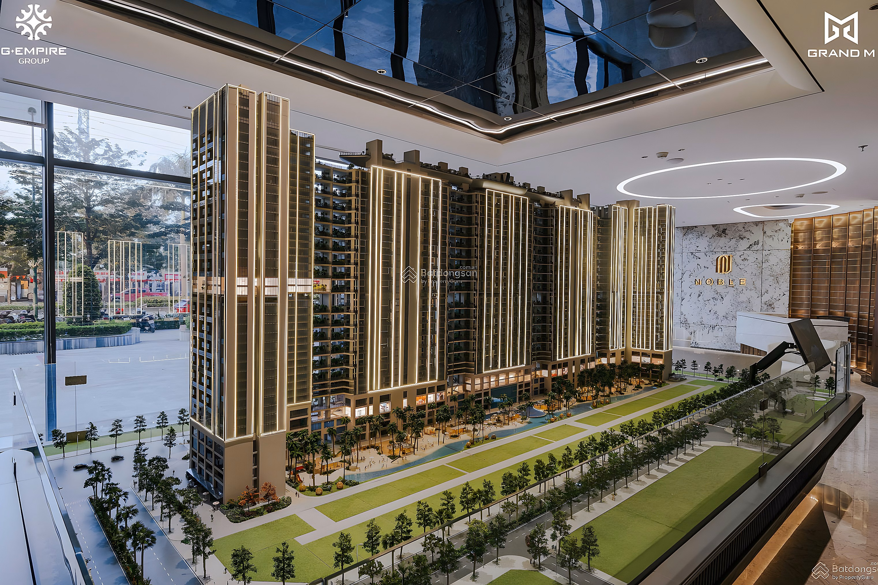 Duplex apartment with Red River view open for sale with huge discounts, chance to win a Porsche, contact Khanh 0818 111 ***