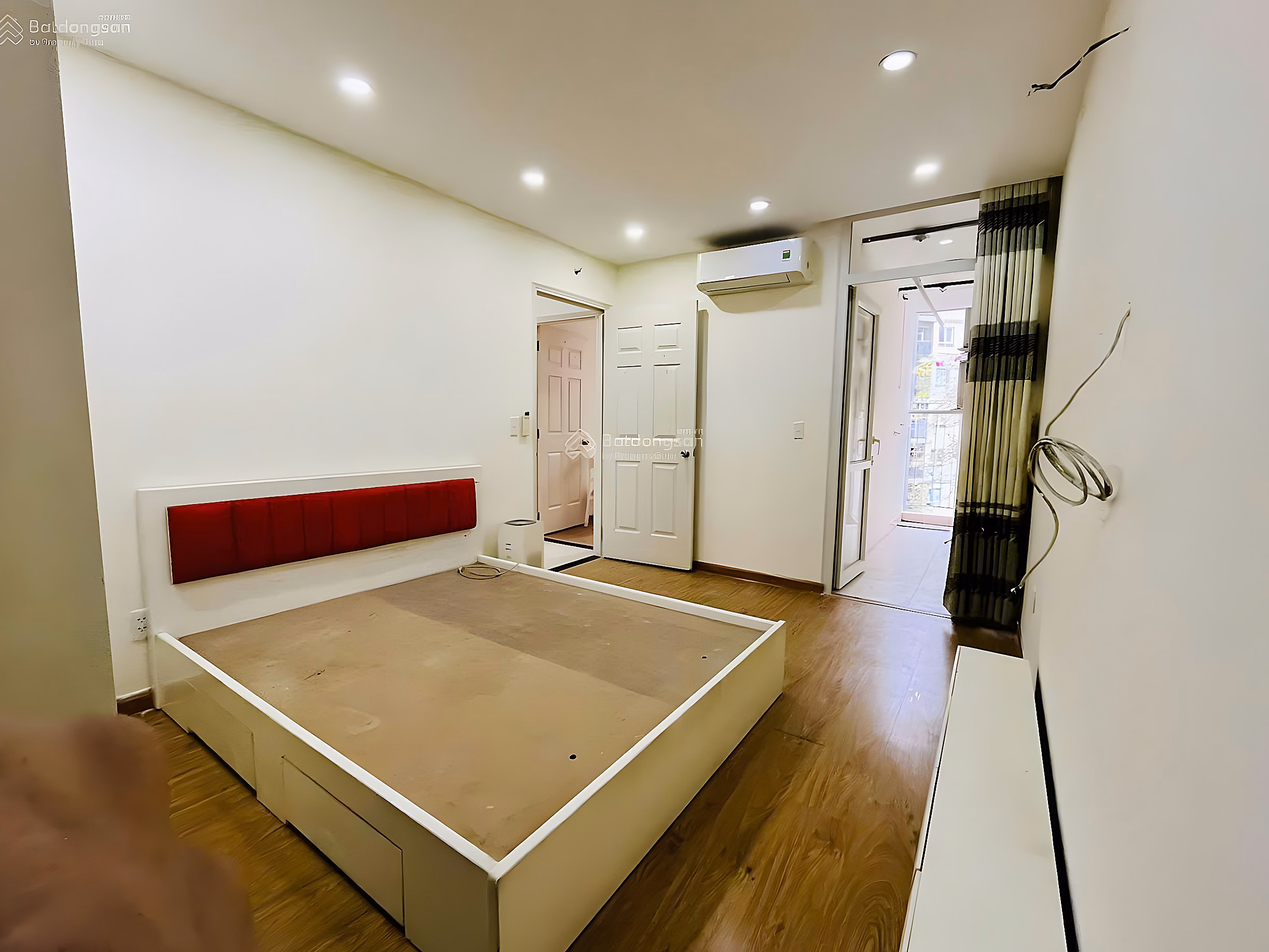 Apartment for rent at CC Dat Phuong Nam 2 bedrooms = 12 million*** Thanh