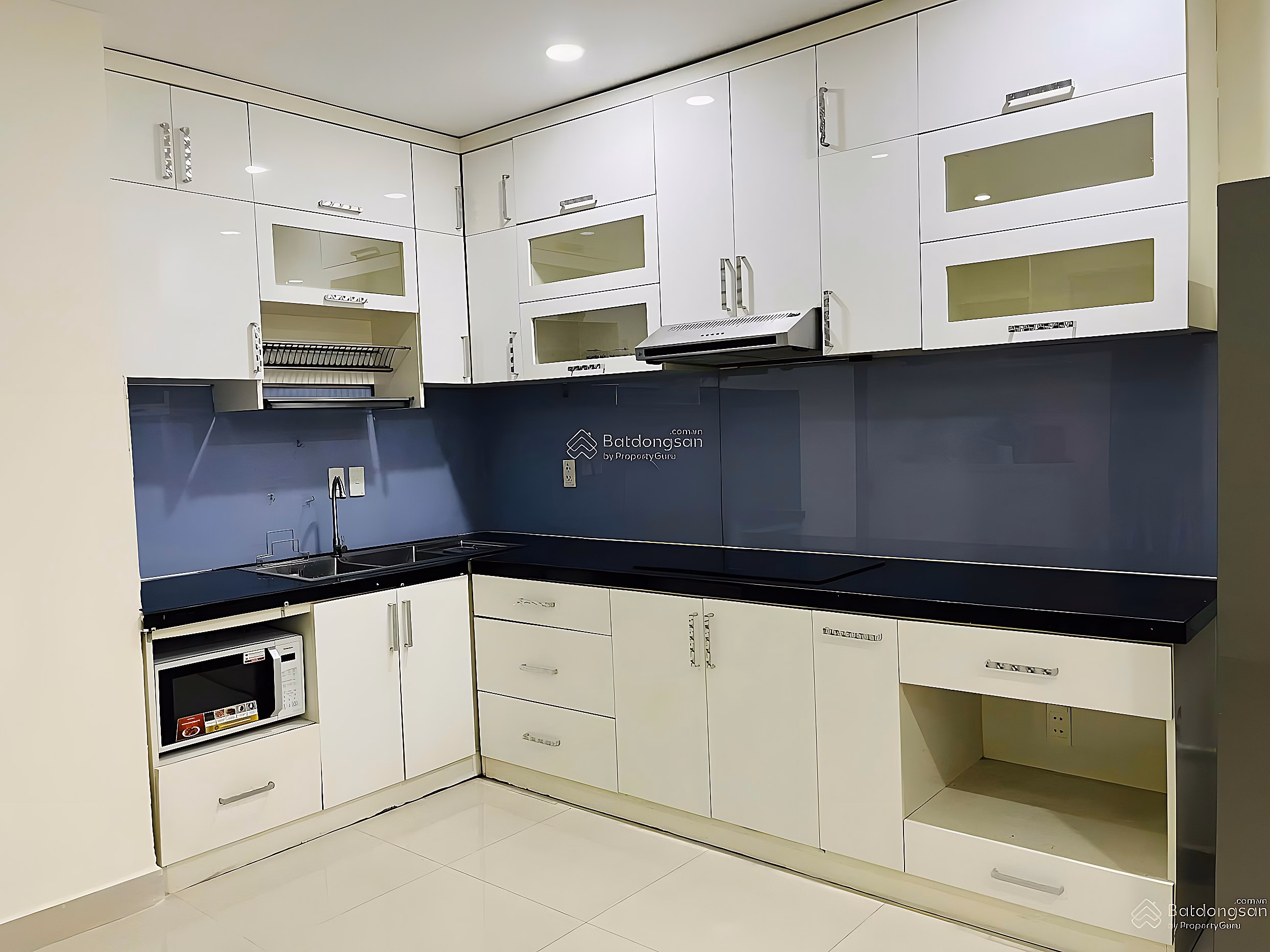 Apartment for rent at CC Dat Phuong Nam 2 bedrooms = 12 million*** Thanh