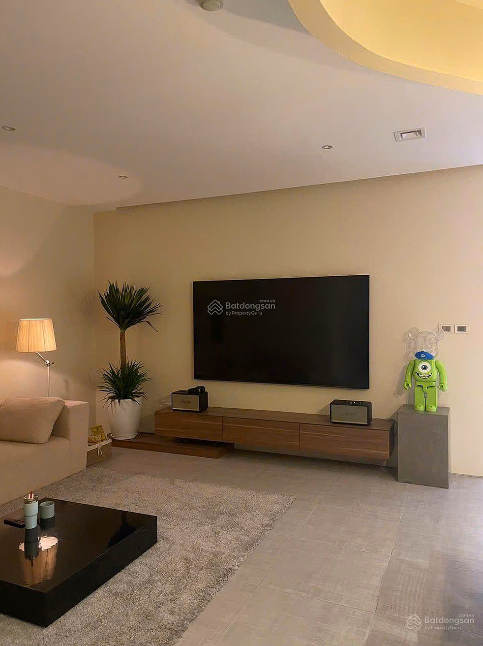VINACONEX APARTMENT FOR SALE 57 VU Trong Phung (2 bedrooms, 2 bedrooms) 90m2, balcony, 6.6 billion, red book ready (0907 833 ***)