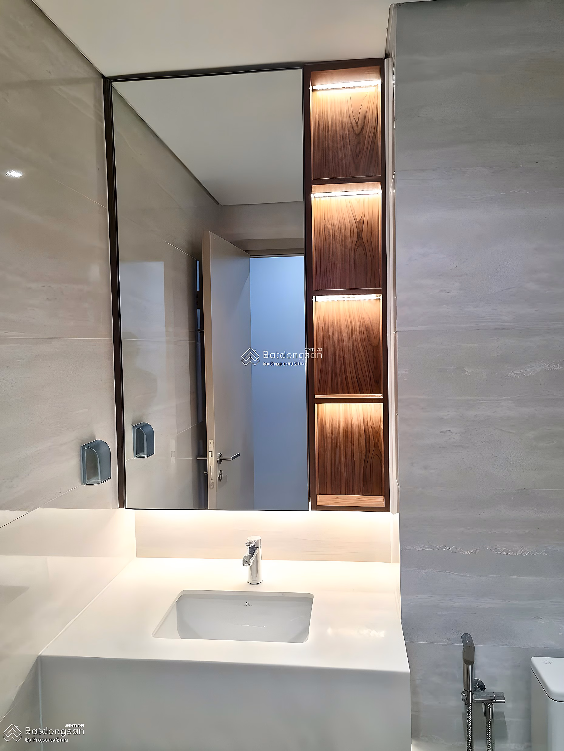 THE ASCENTIA FOR RENT - 2 SUPER COMFORTABLE BANCON - full high-end furniture - price 28 million/month (empty house)