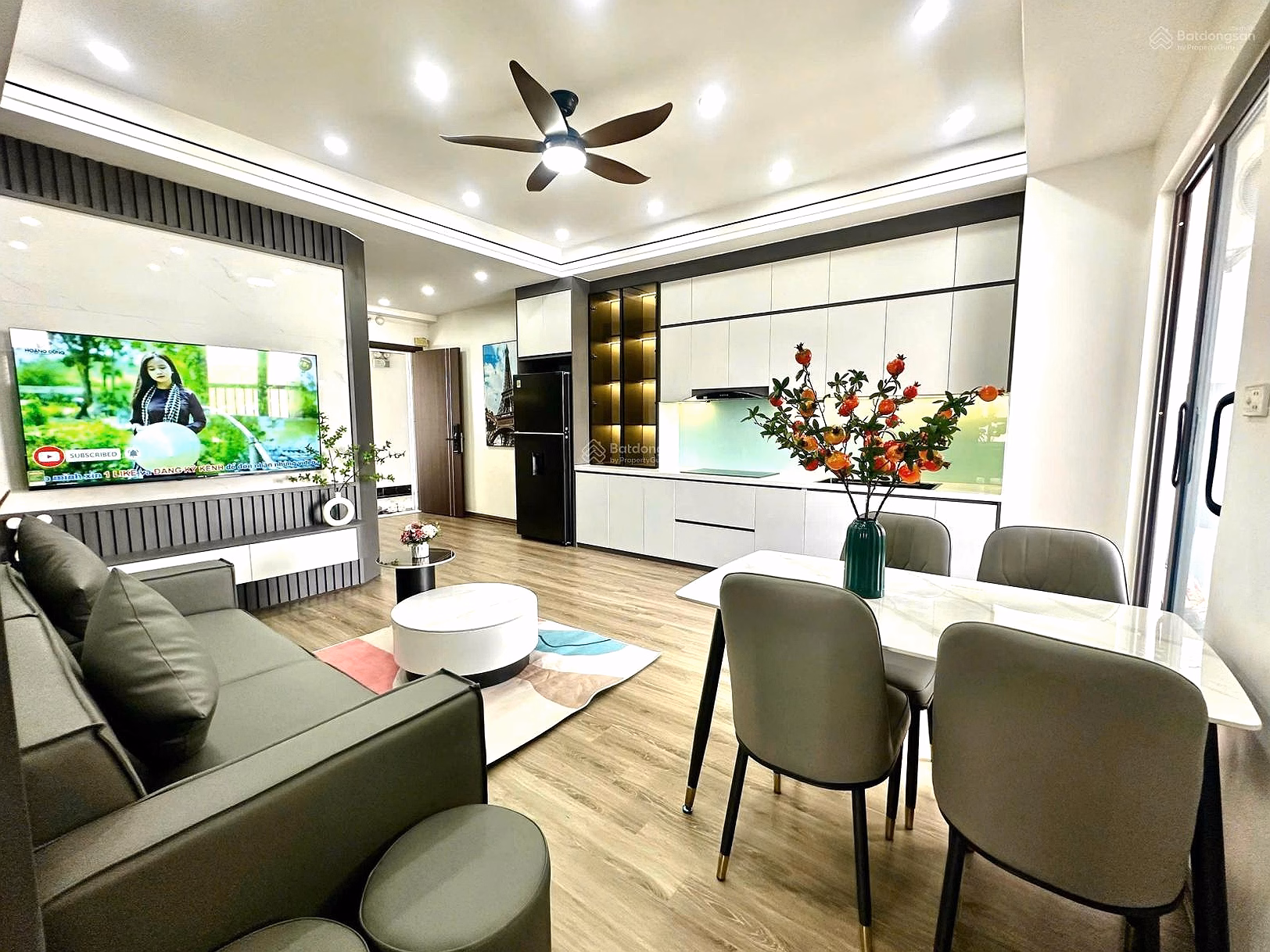 Beautiful, sparkling 3-bedroom VP3 Linh Dam lake view corner apartment, only 5.99 billion!