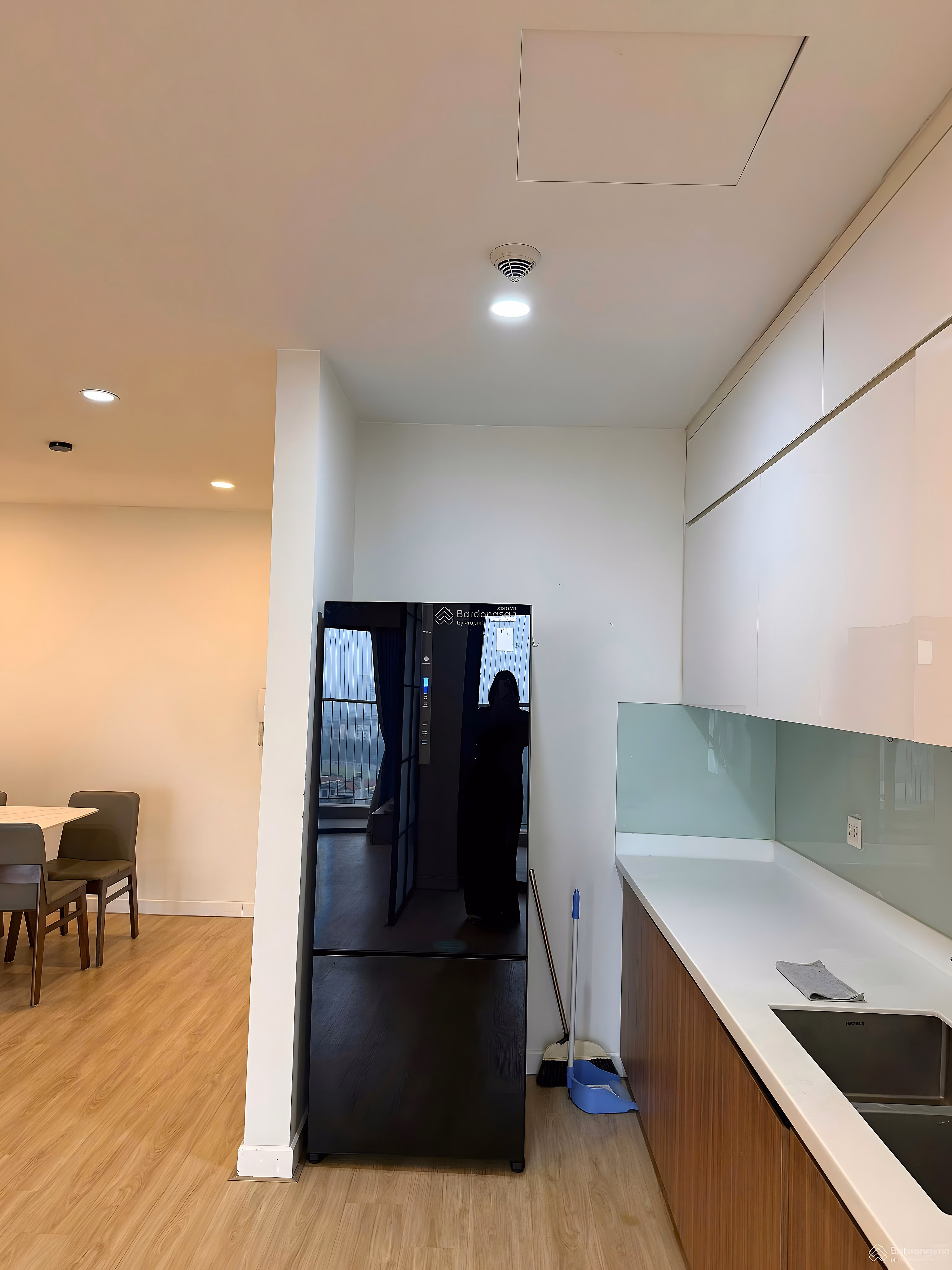 SUPER PRICE FOR INVESTING LUXURY APARTMENT NOVO KOSMO TAY HO BUILDING