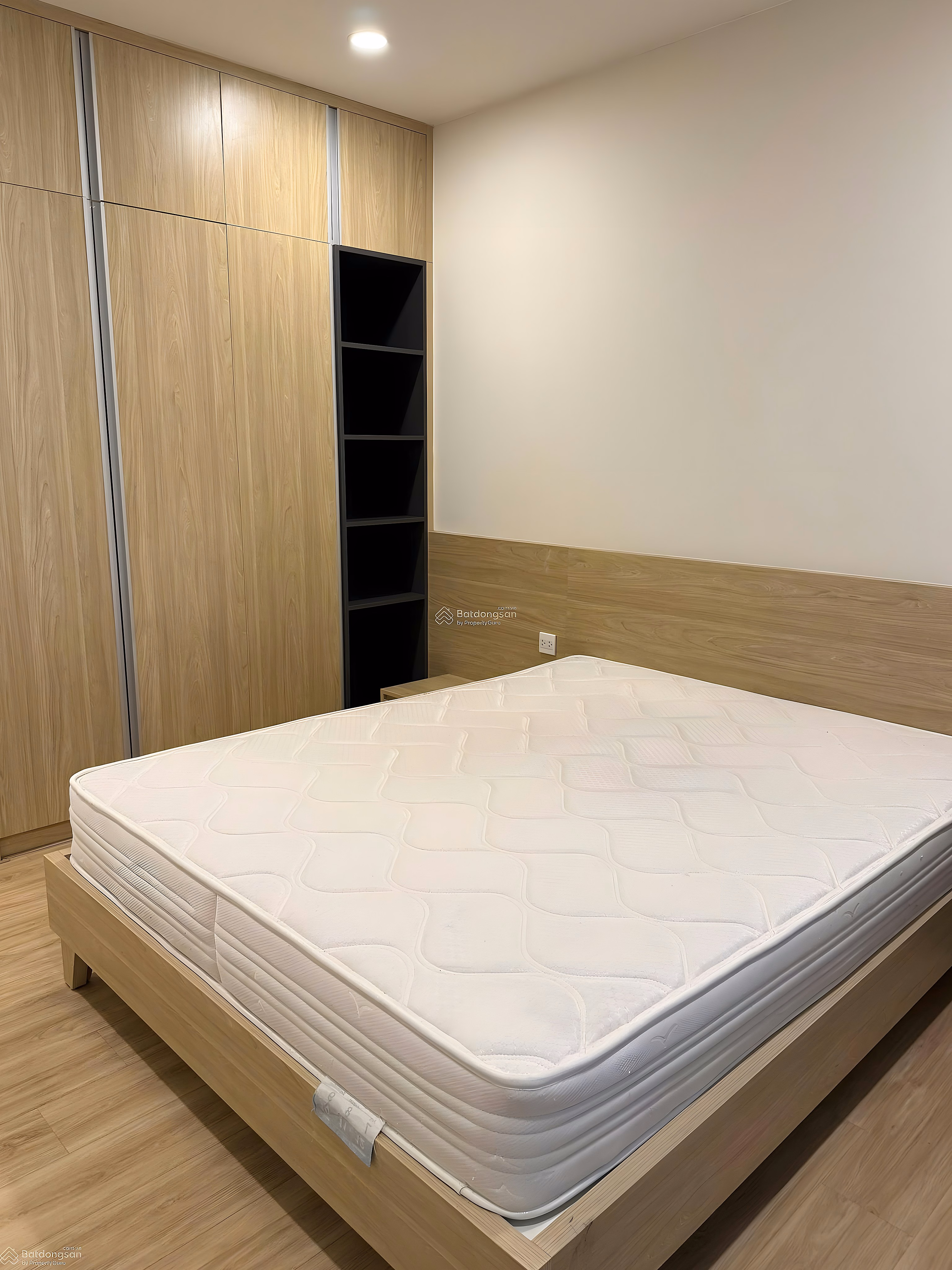 SUPER PRICE FOR INVESTING LUXURY APARTMENT NOVO KOSMO TAY HO BUILDING