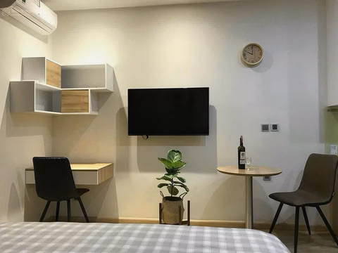 Owner urgently rents 30m2 studio apartment with full luxury furniture from 8.5 million/month Vinhomes Greenbay