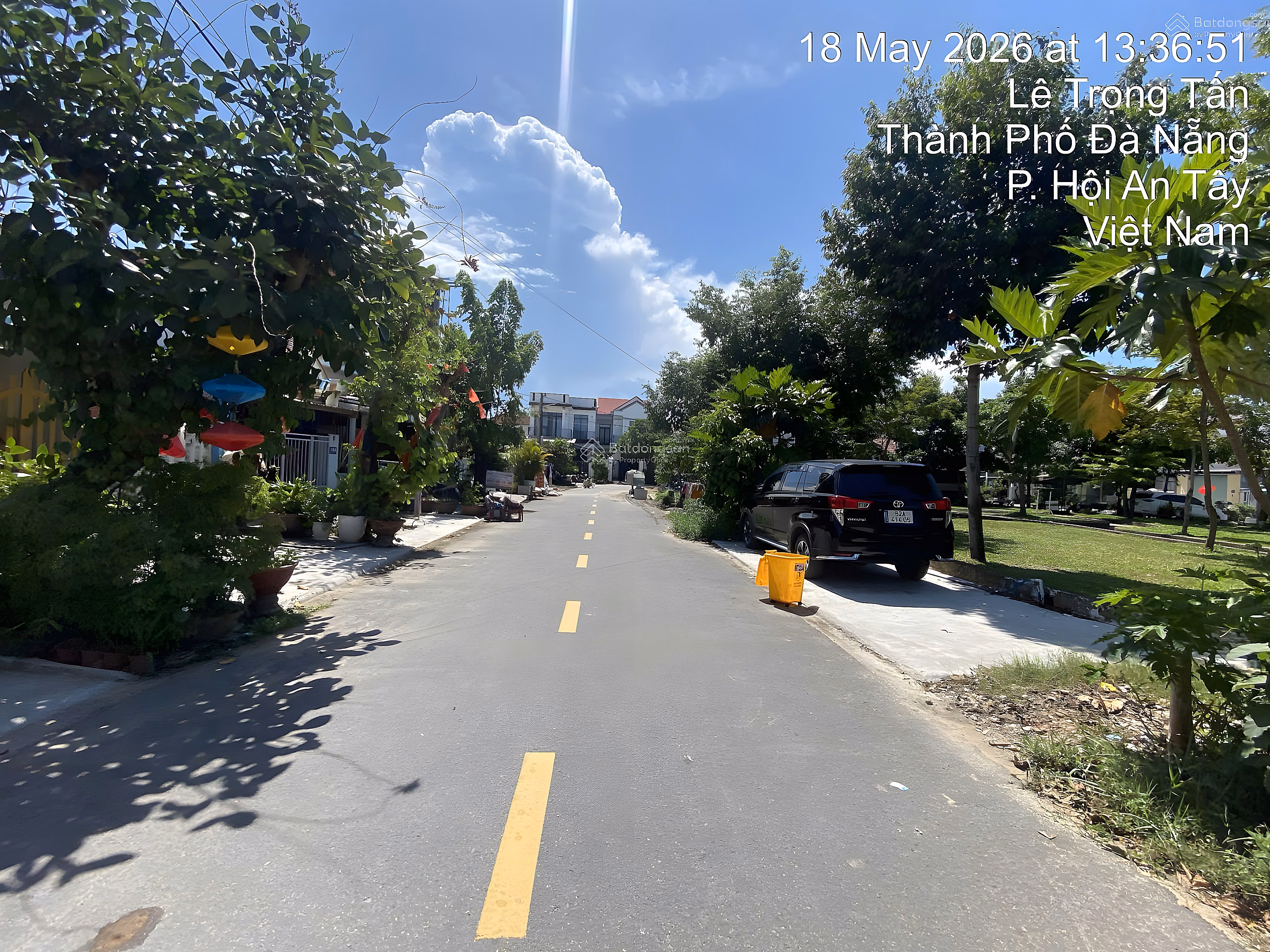 Selling land lot of 100 m2; Le Trong Tan street - Hoi An. Free level 4 house. Price only 2.8 billion