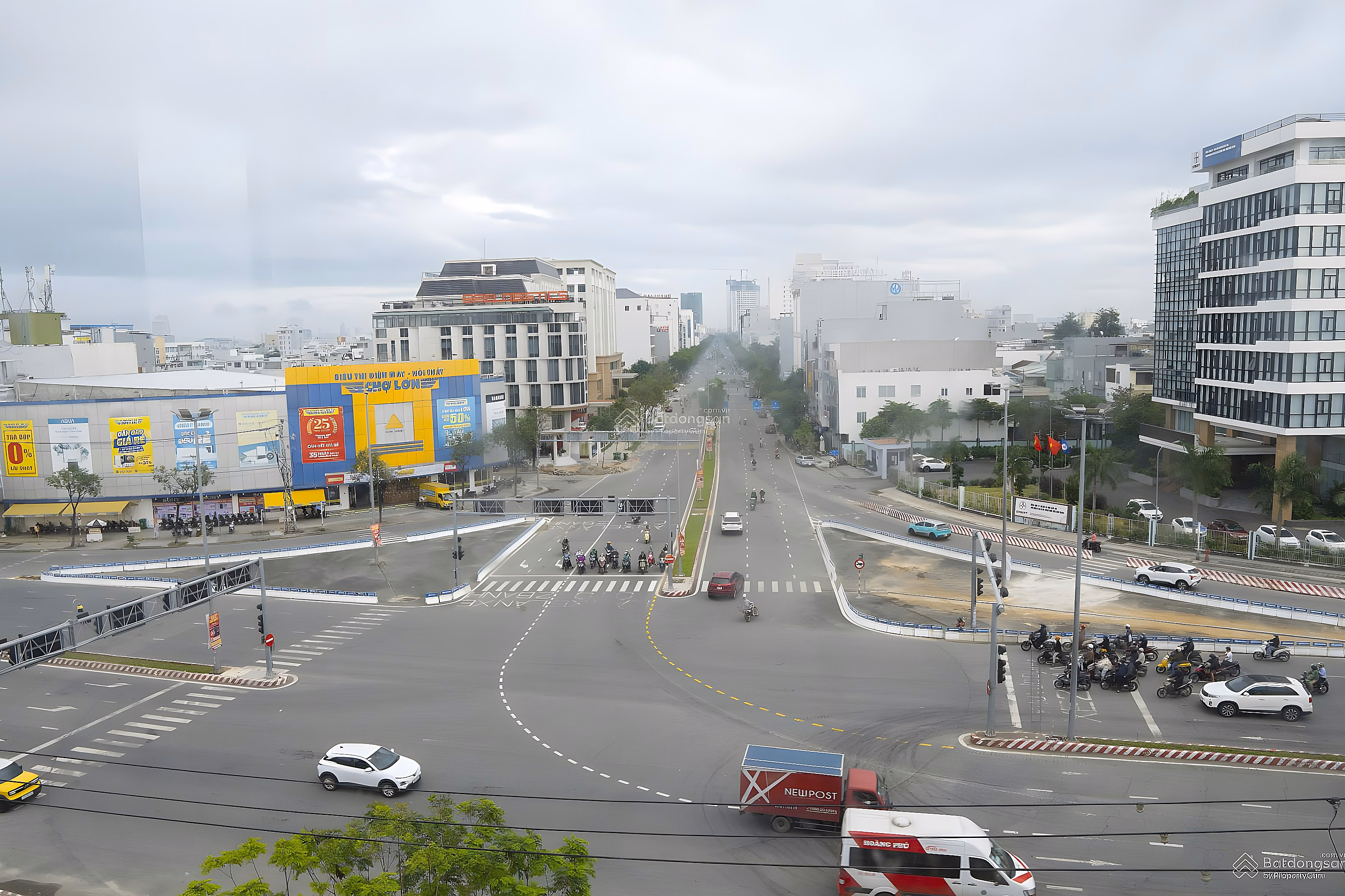 15m horizontal space for rent on Nguyen Huu Tho street (315m2) - Kproperty Vietnam
