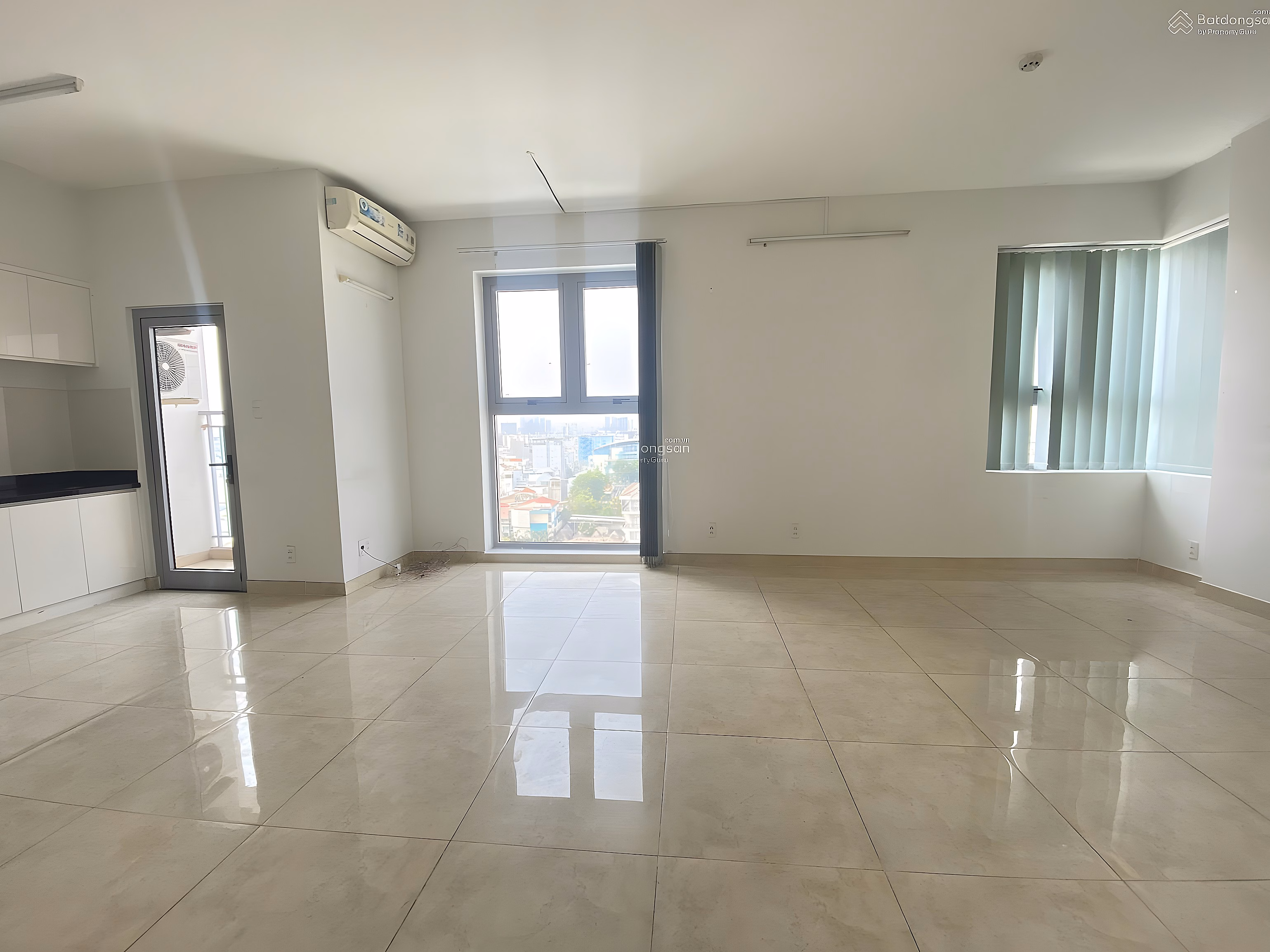 Looking for a tenant for Luxcity apartment 45m2, 1 bedroom 1 bathroom, only 8 million/month, airy high floor
