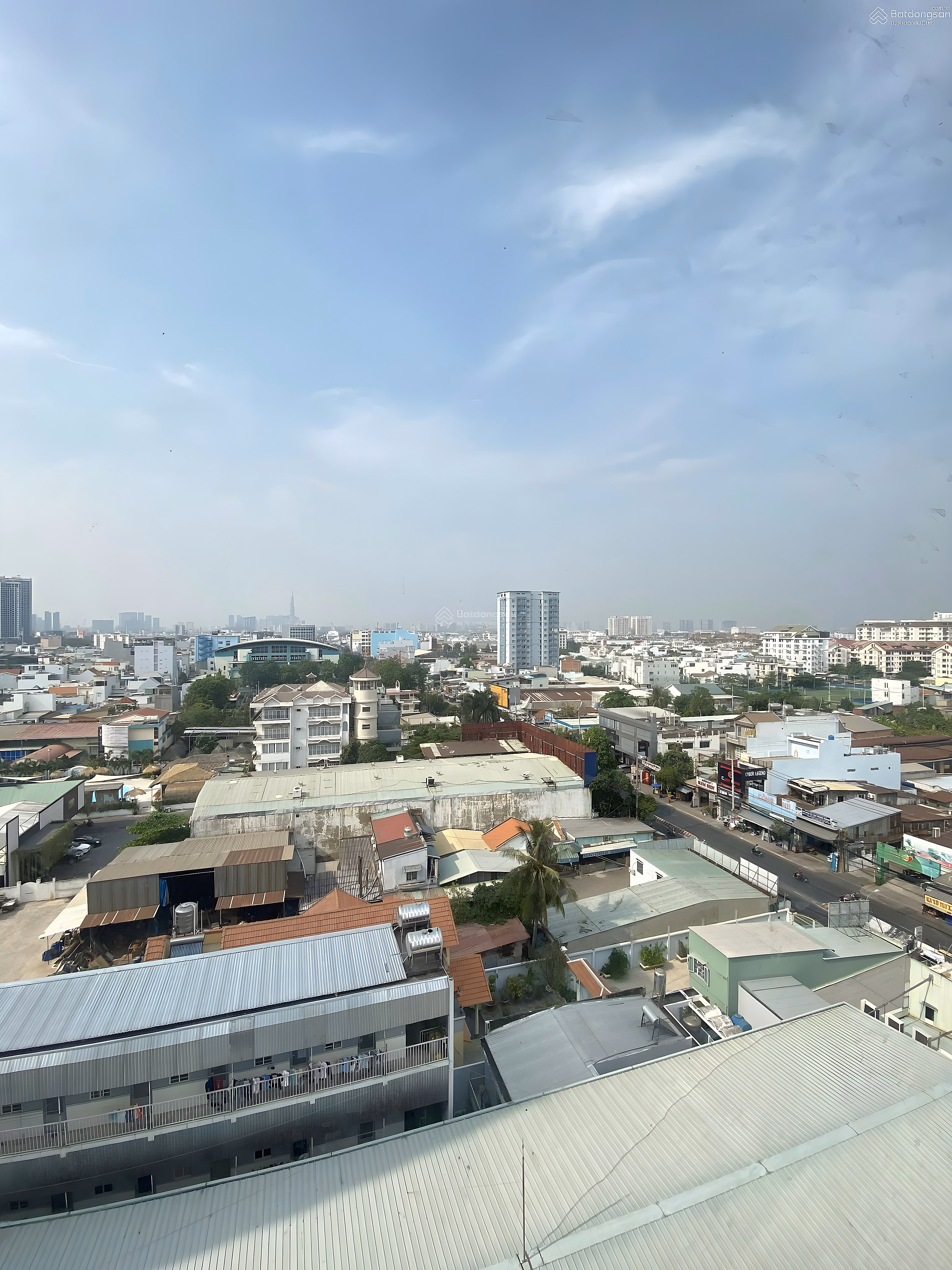 Looking for a tenant for Luxcity apartment 45m2, 1 bedroom 1 bathroom, only 8 million/month, airy high floor