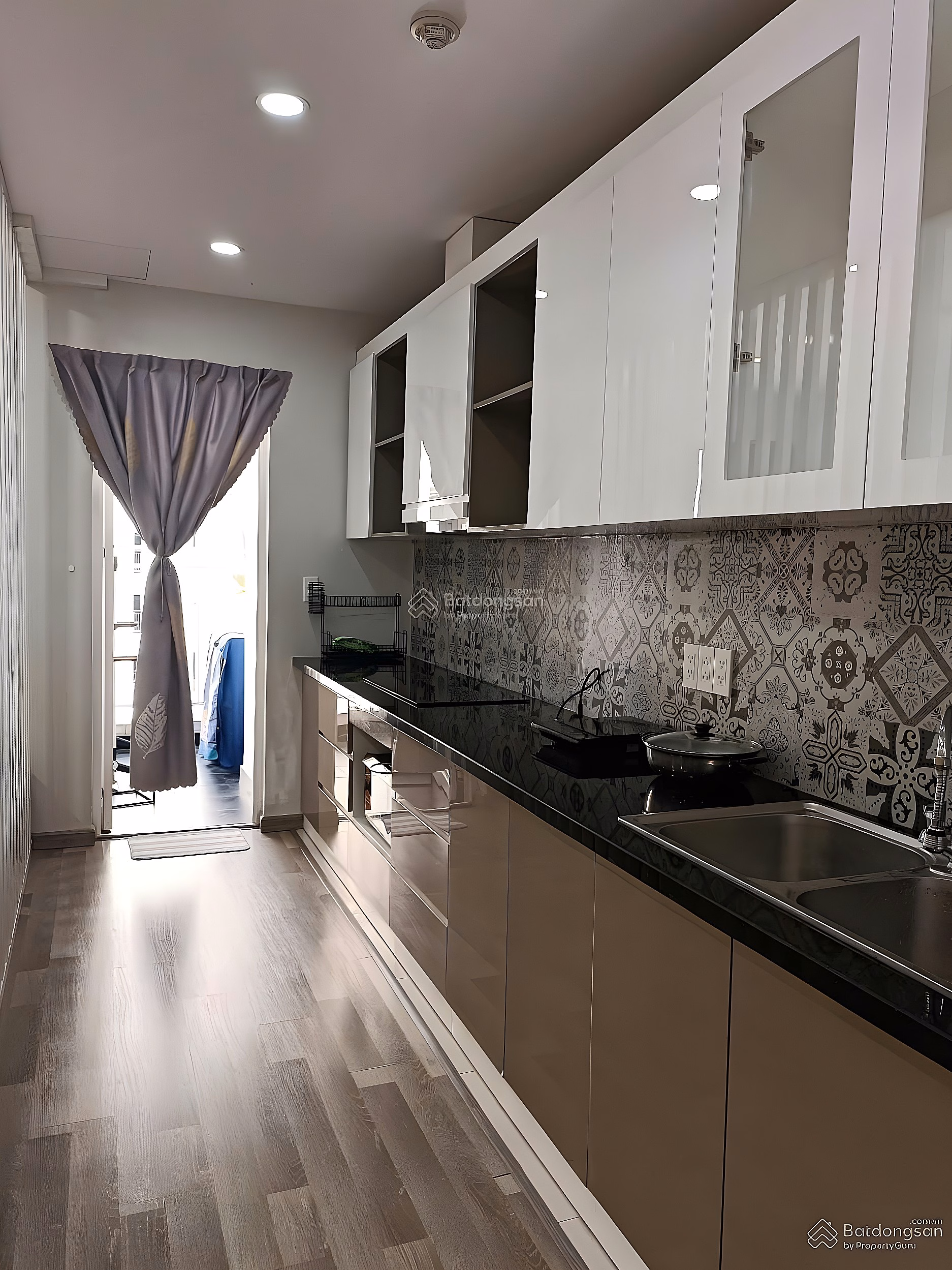 Luxury apartment for rent near Tan Son Nhat Airport - 14 million, 0367 199 ***