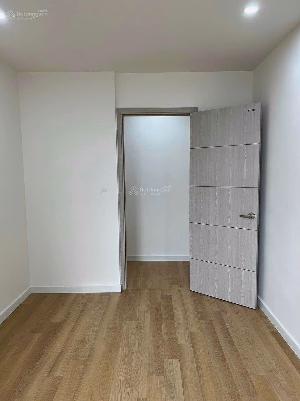 Lacasta Van Phu 68m2, beautiful, airy balcony