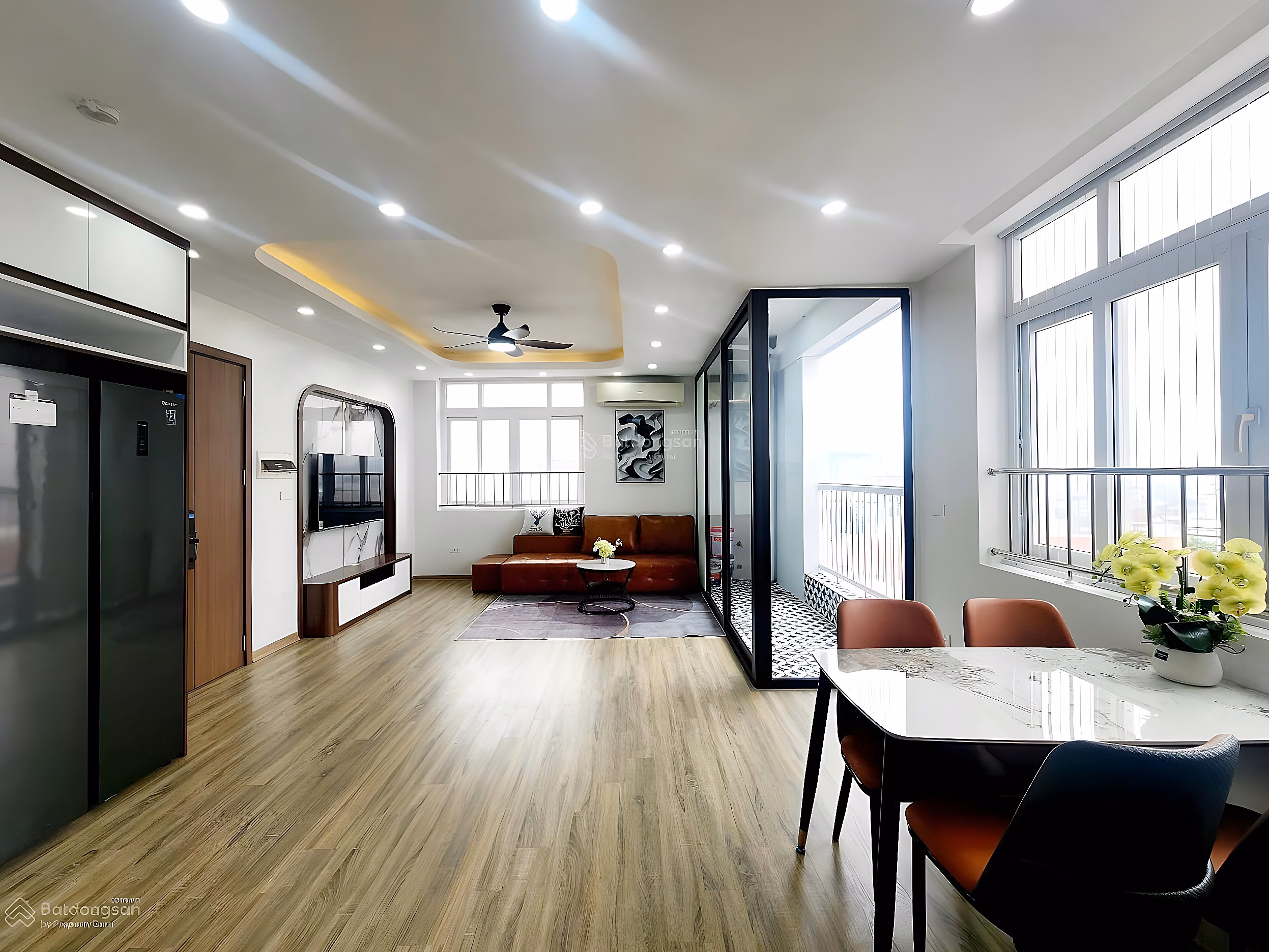 GOOD PRICE - LONG-TERM PINK BOOK - 90M APARTMENT - 3 BEDROOMS - NEW FULL INTERIOR REPAIR - RELEASE
