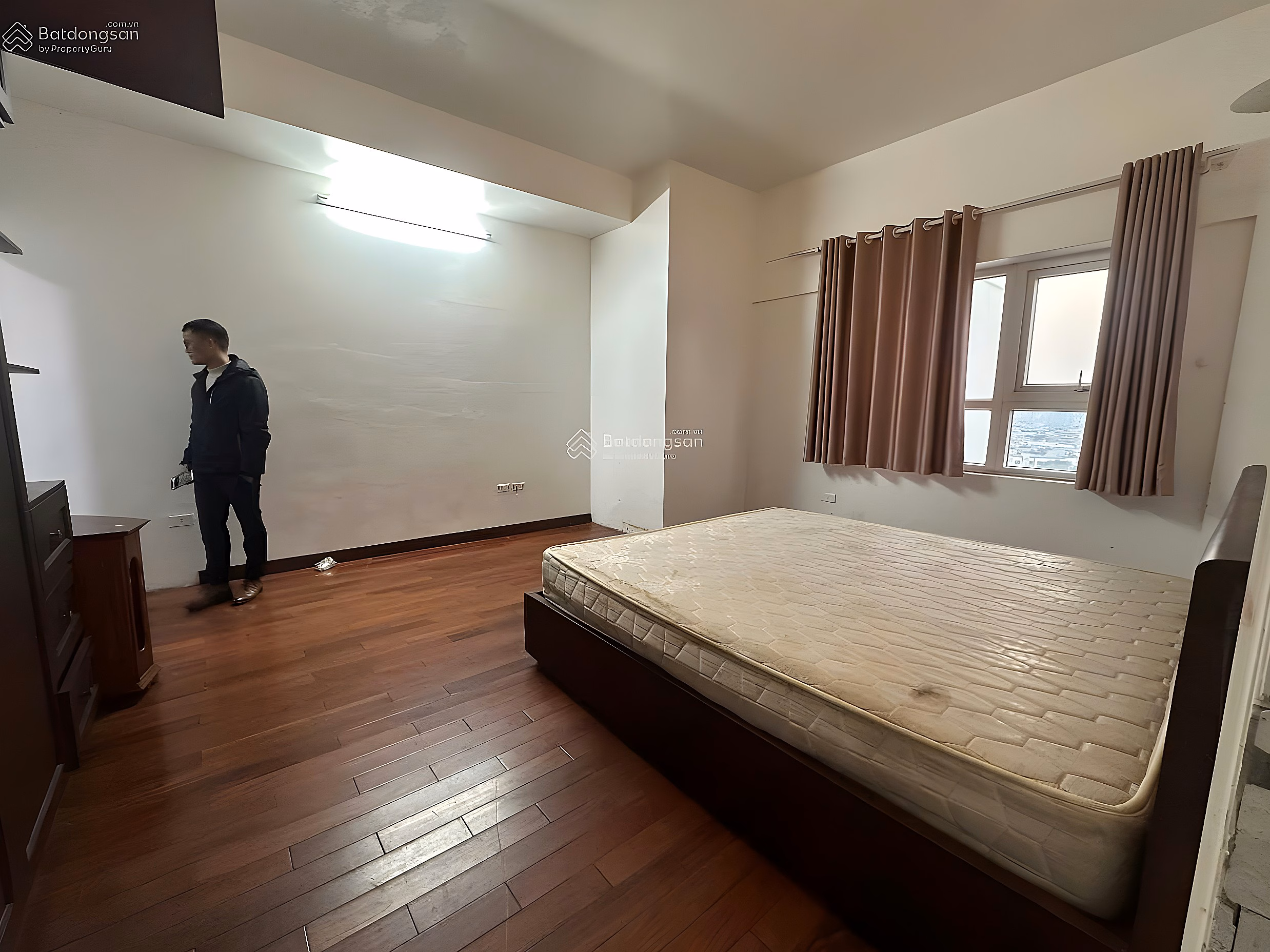 M5 Tower apartment for rent at 91 Nguyen Chi Thanh, 149m, 3 bedrooms, 2 bathrooms