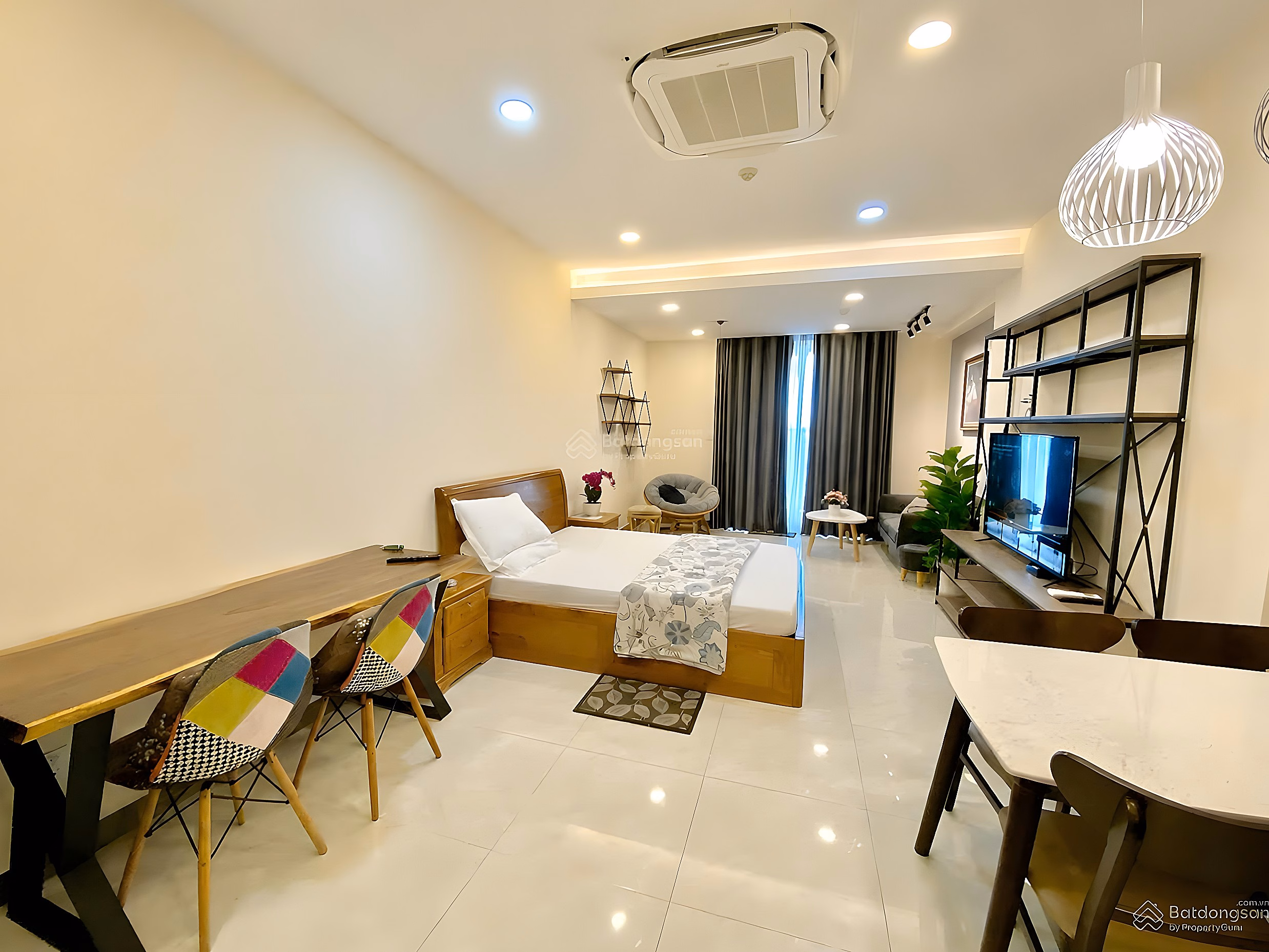 Need to rent luxury apartment near Tan Son Nhat Airport, price 13 million/month - 0367 199 *** Chau