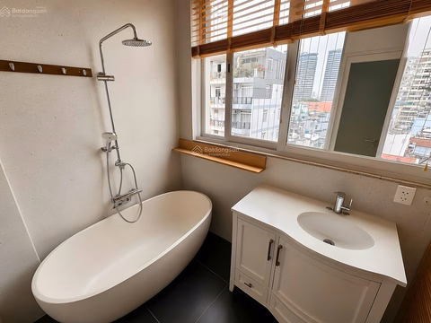 The owner rents River Gate apartment 30m2 1 bedroom 1 bathroom, price only 11 million/month view, beautiful and airy.