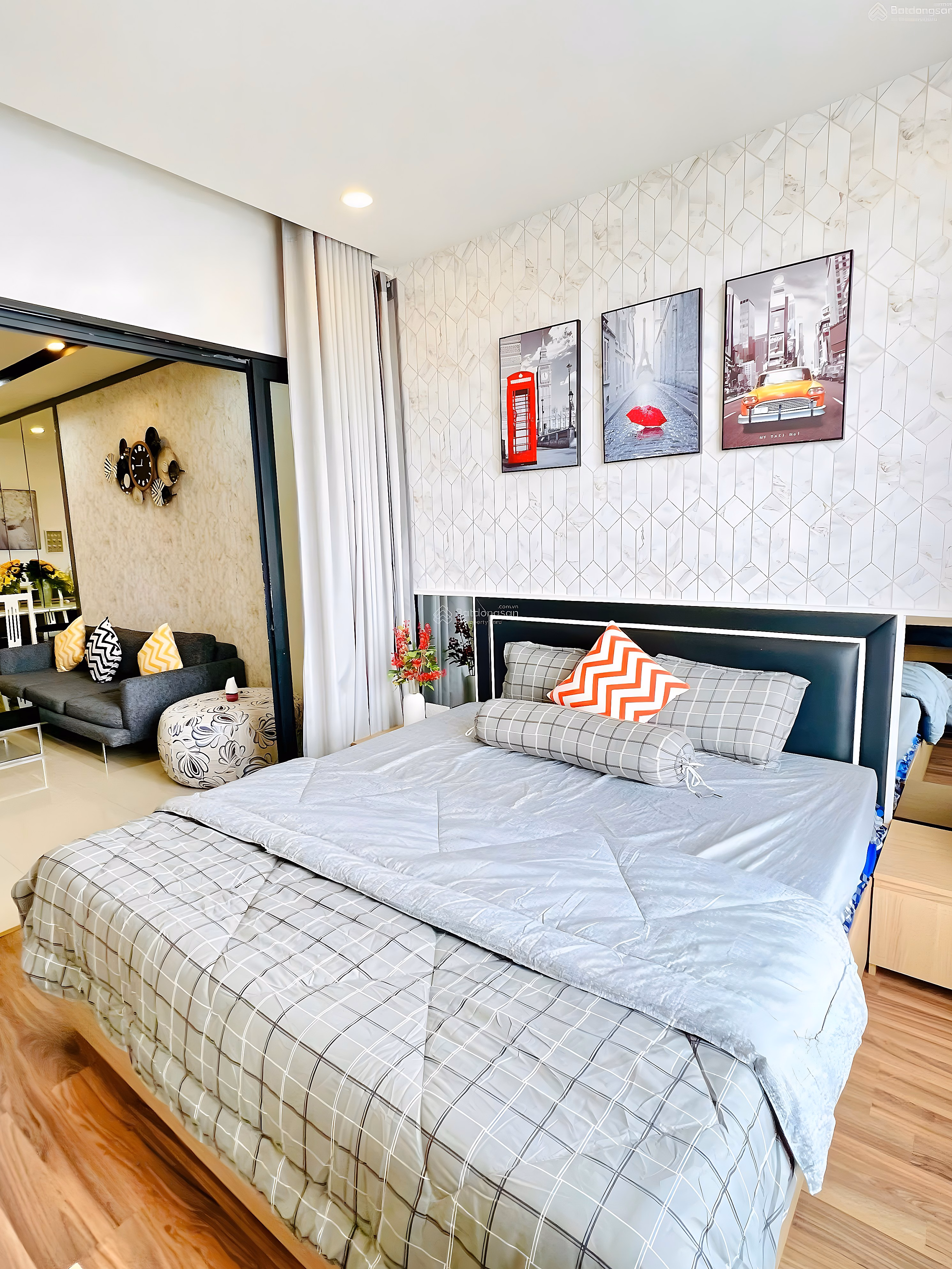 Apartment for rent with 2 bedrooms, 2 bathrooms, 70m2, beautiful furniture, price 14 million/month at RichStar, Hoa Binh***
