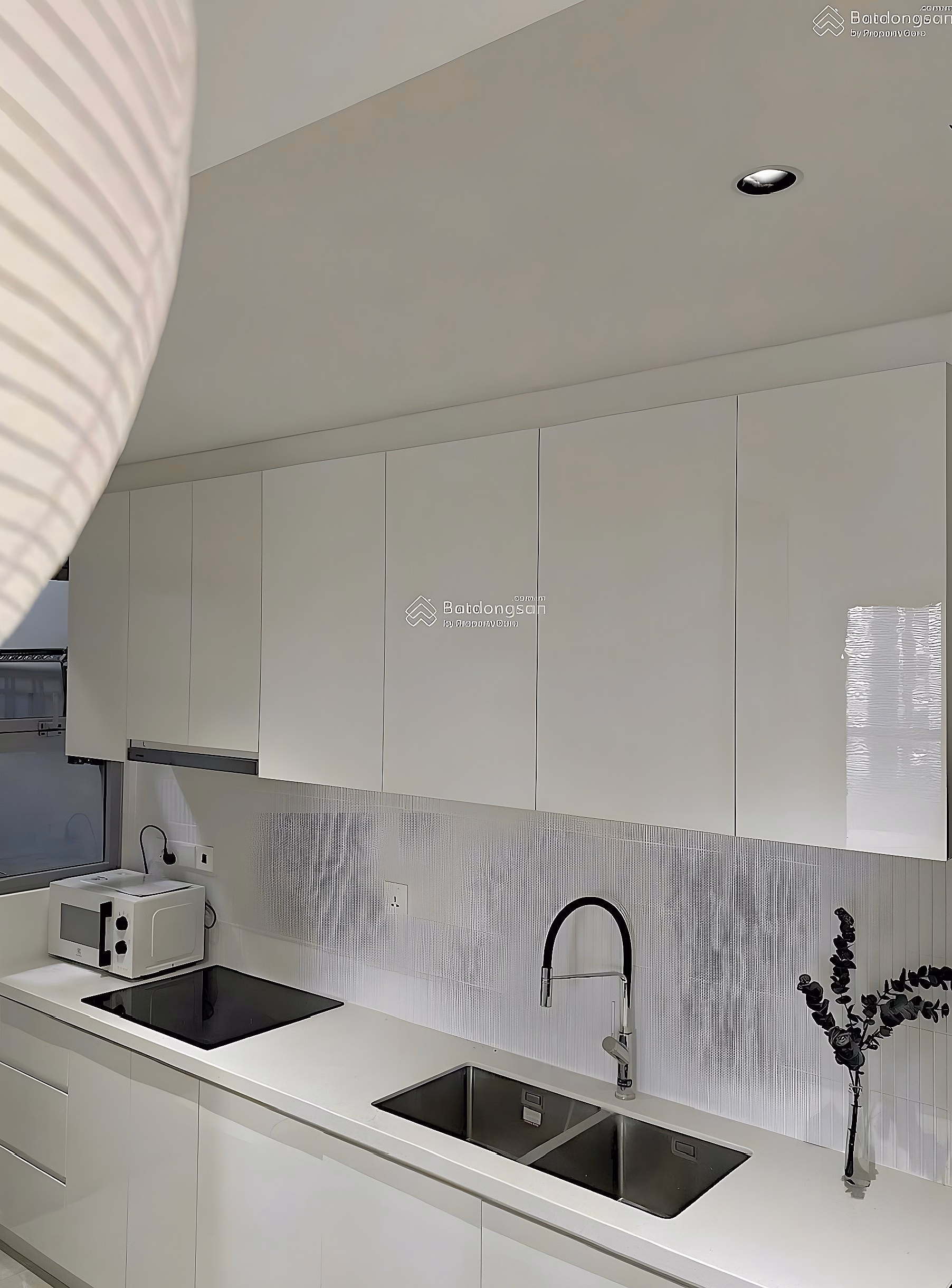 Apartment for rent with 2 bedrooms, 2 bathrooms, 80m2 at Celesta Rise, 20 million VND
