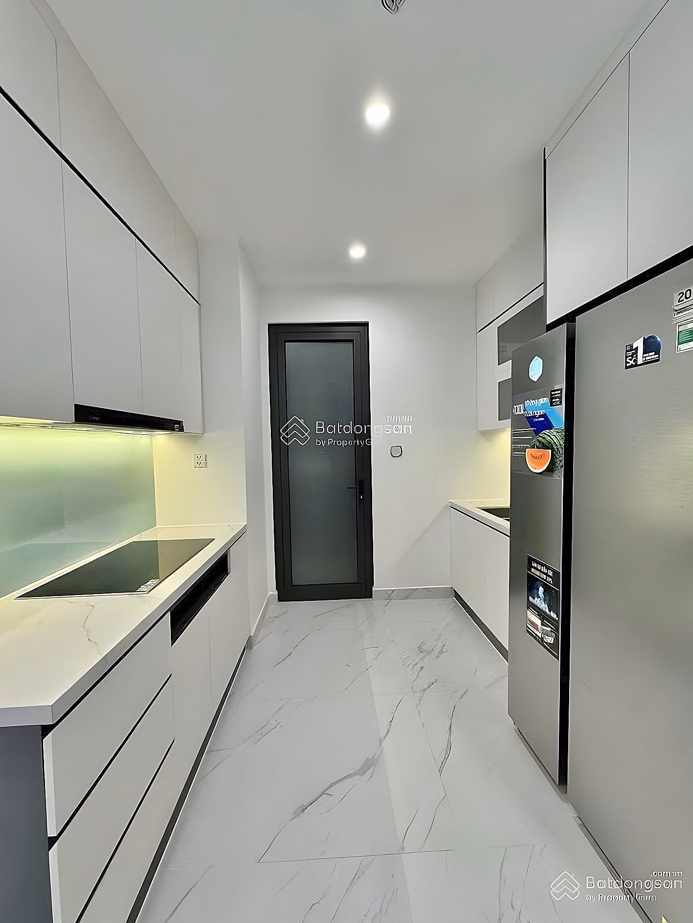 Apartment for rent at Kingdom 101, good price, 17 million VND, 78 m², 2 bedrooms, 2 bathrooms*** meet Hien