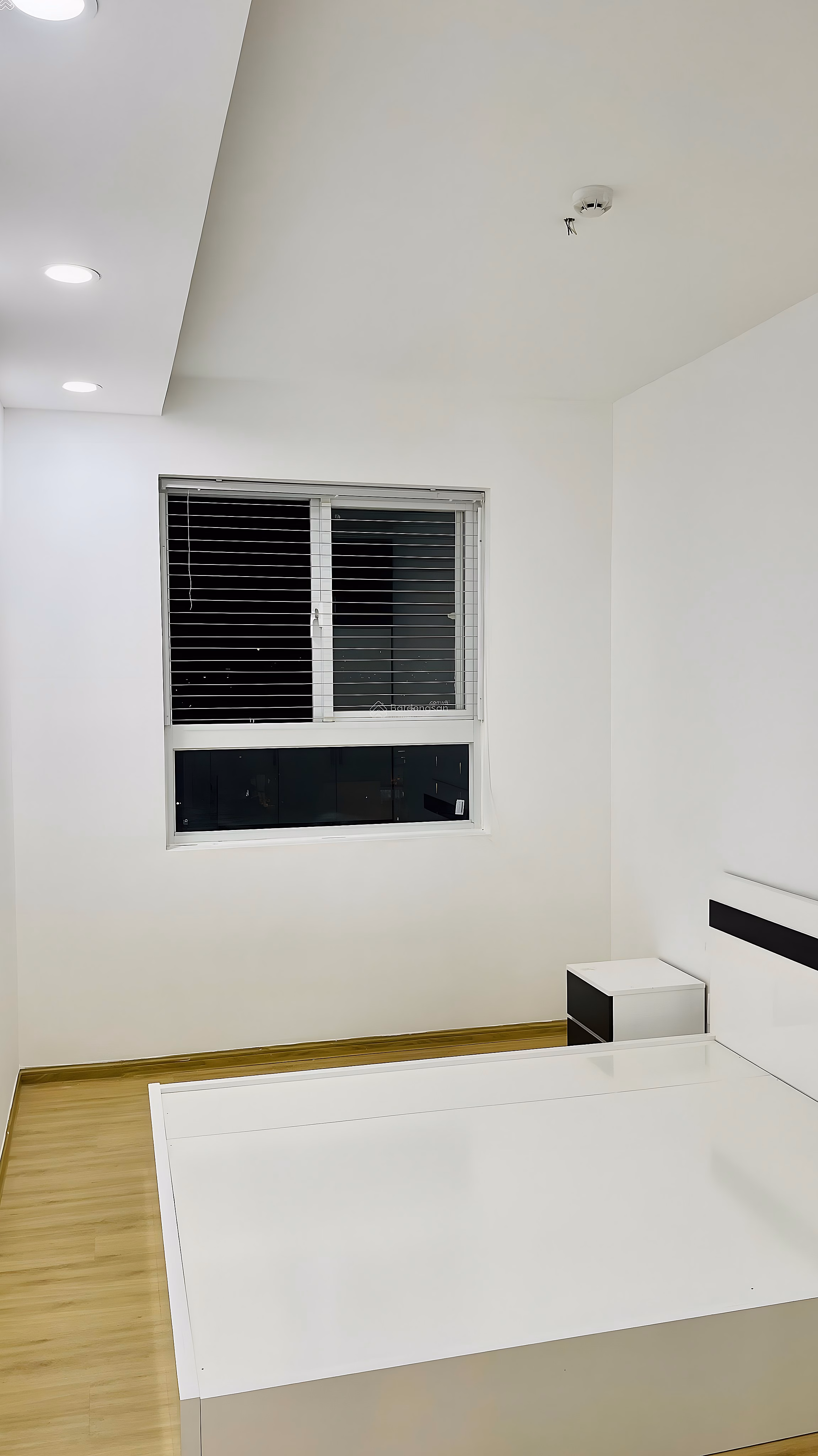 Owner urgently selling 1-room Moonlight Park View new house 51m*** to force the price
