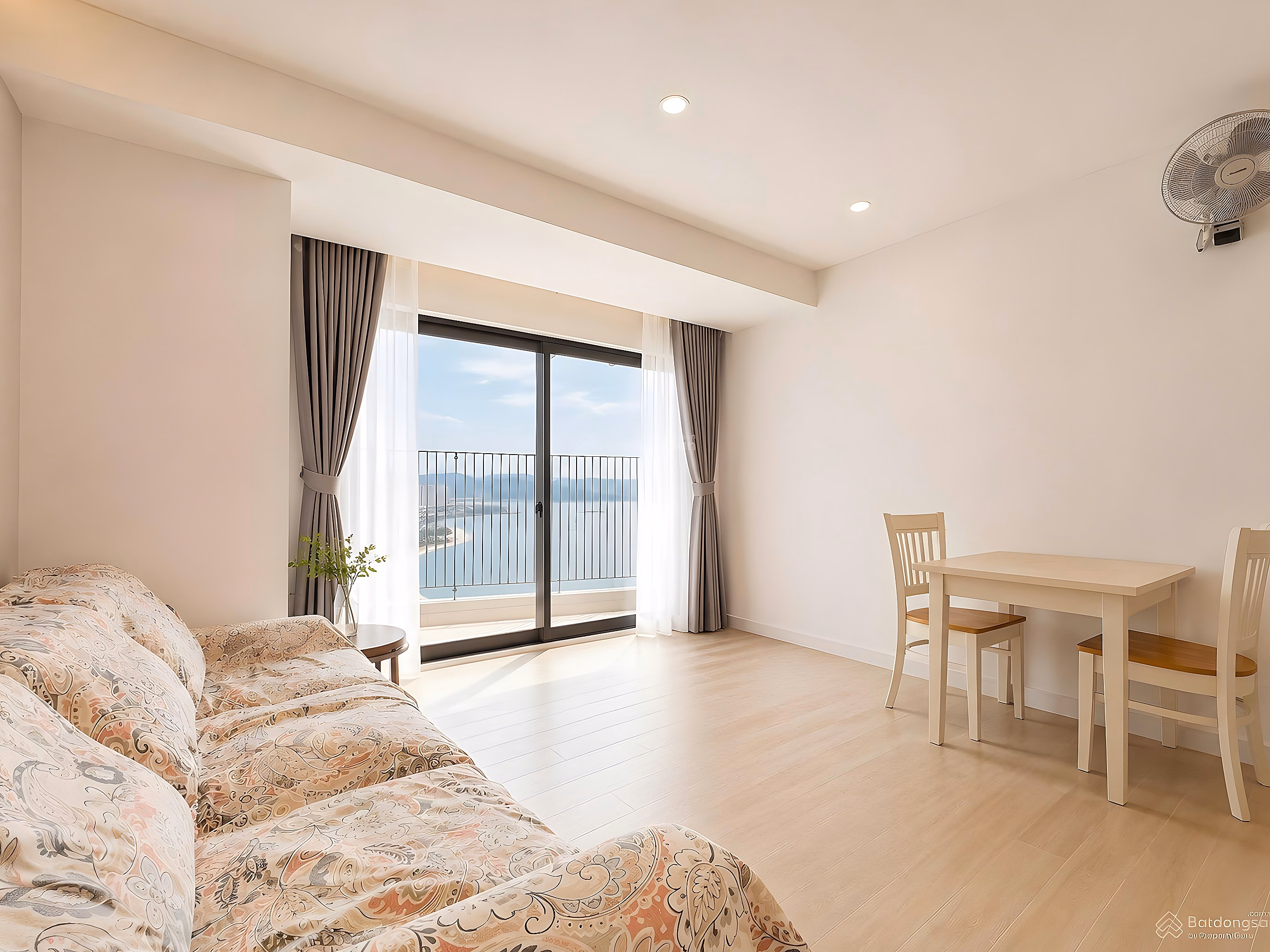 1 bedroom, 1 bathroom apartment for rent in Gold Coast Nha Trang, 15 million VND, beautiful 50m2, many amenities