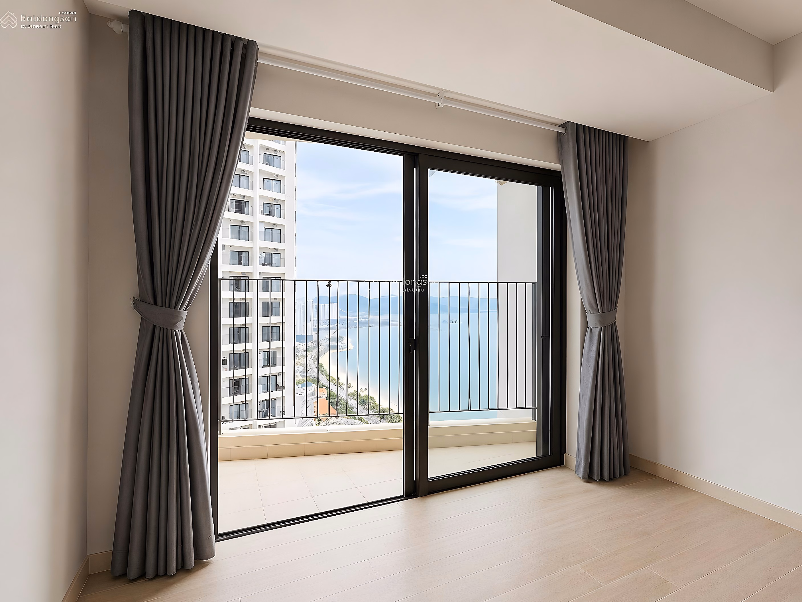 1 bedroom, 1 bathroom apartment for rent in Gold Coast Nha Trang, 15 million VND, beautiful 50m2, many amenities