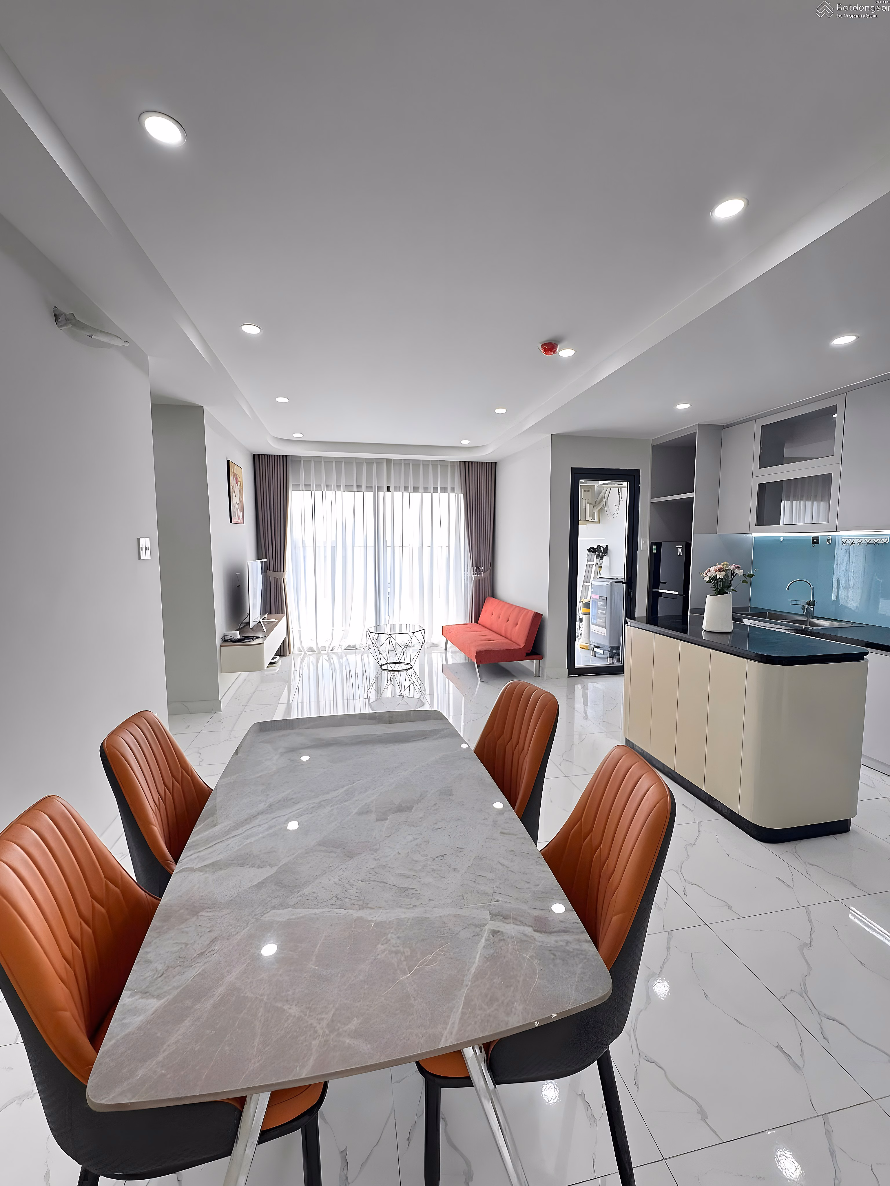 LAVIDA PLUS APARTMENT FOR RENT IN DISTRICT 7: 3 BEDROOM PRICE 25 MILLION/MONTH LOCATION, RIVER VIEW***