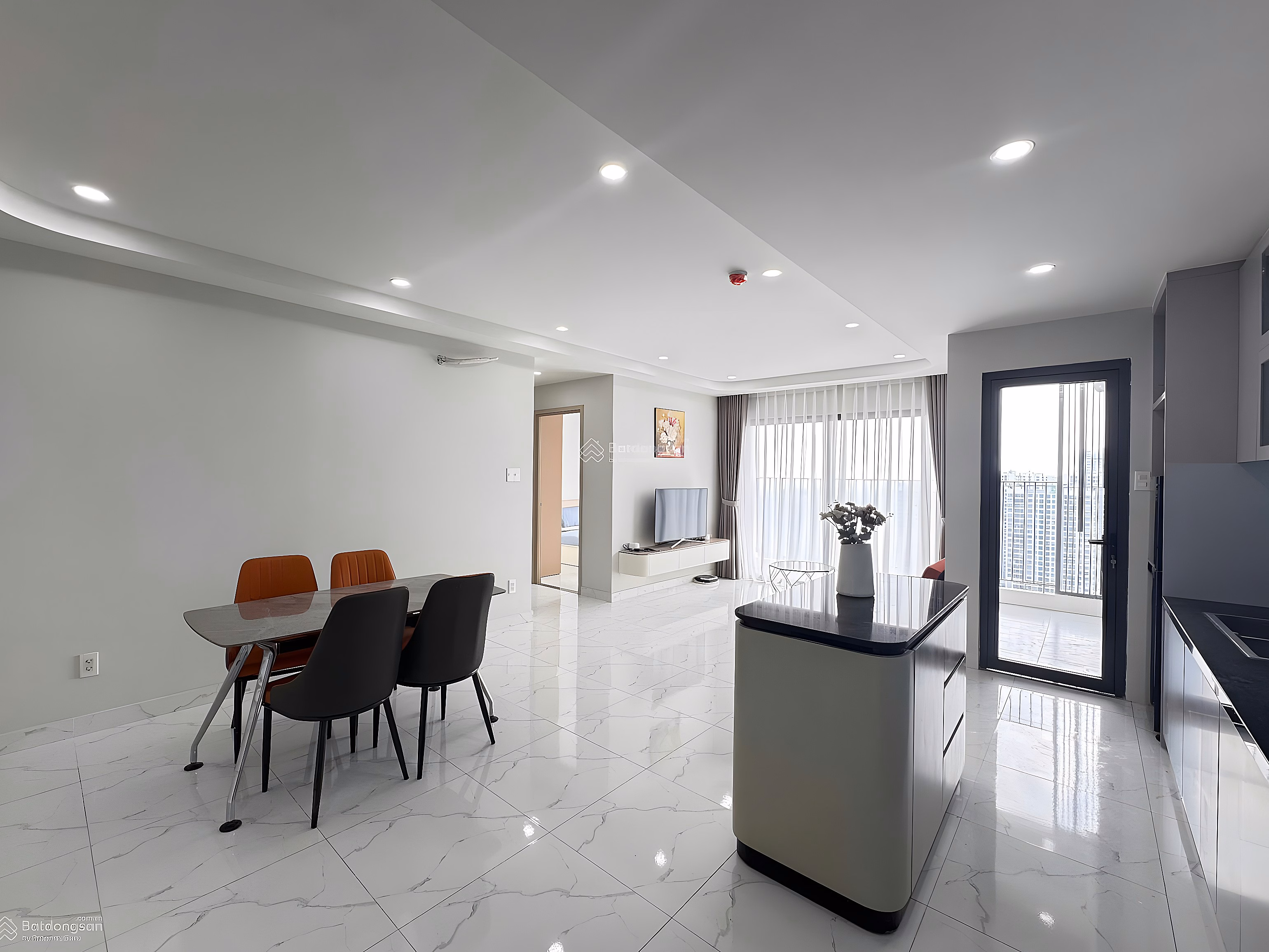 LAVIDA PLUS APARTMENT FOR RENT IN DISTRICT 7: 3 BEDROOM PRICE 25 MILLION/MONTH LOCATION, RIVER VIEW***