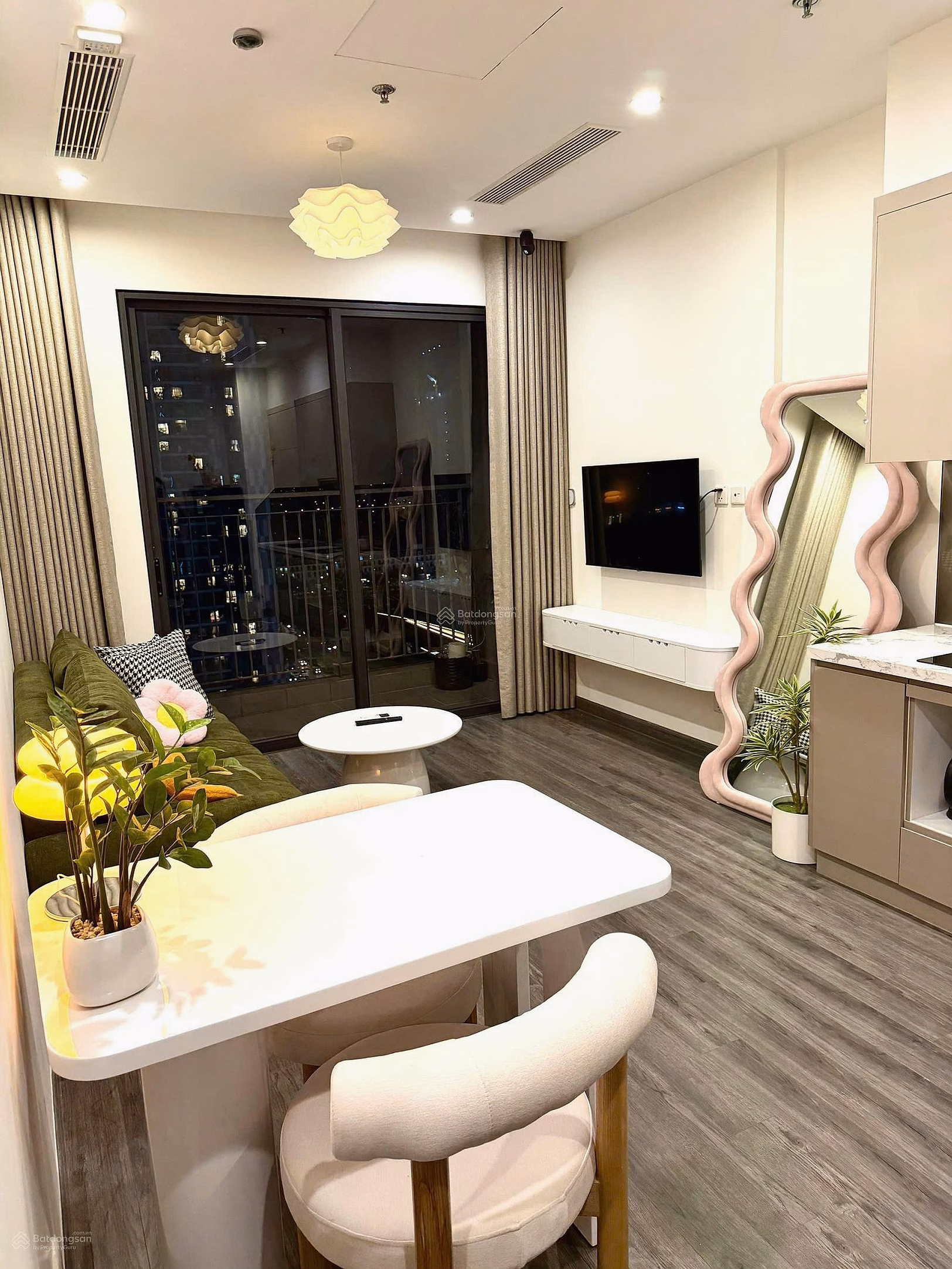 Urgent Sale 1 Bedroom 41m² Price 3.15 billion Fully Furnished, Middle Floor Airy View - High-end subdivision The Zenpark
