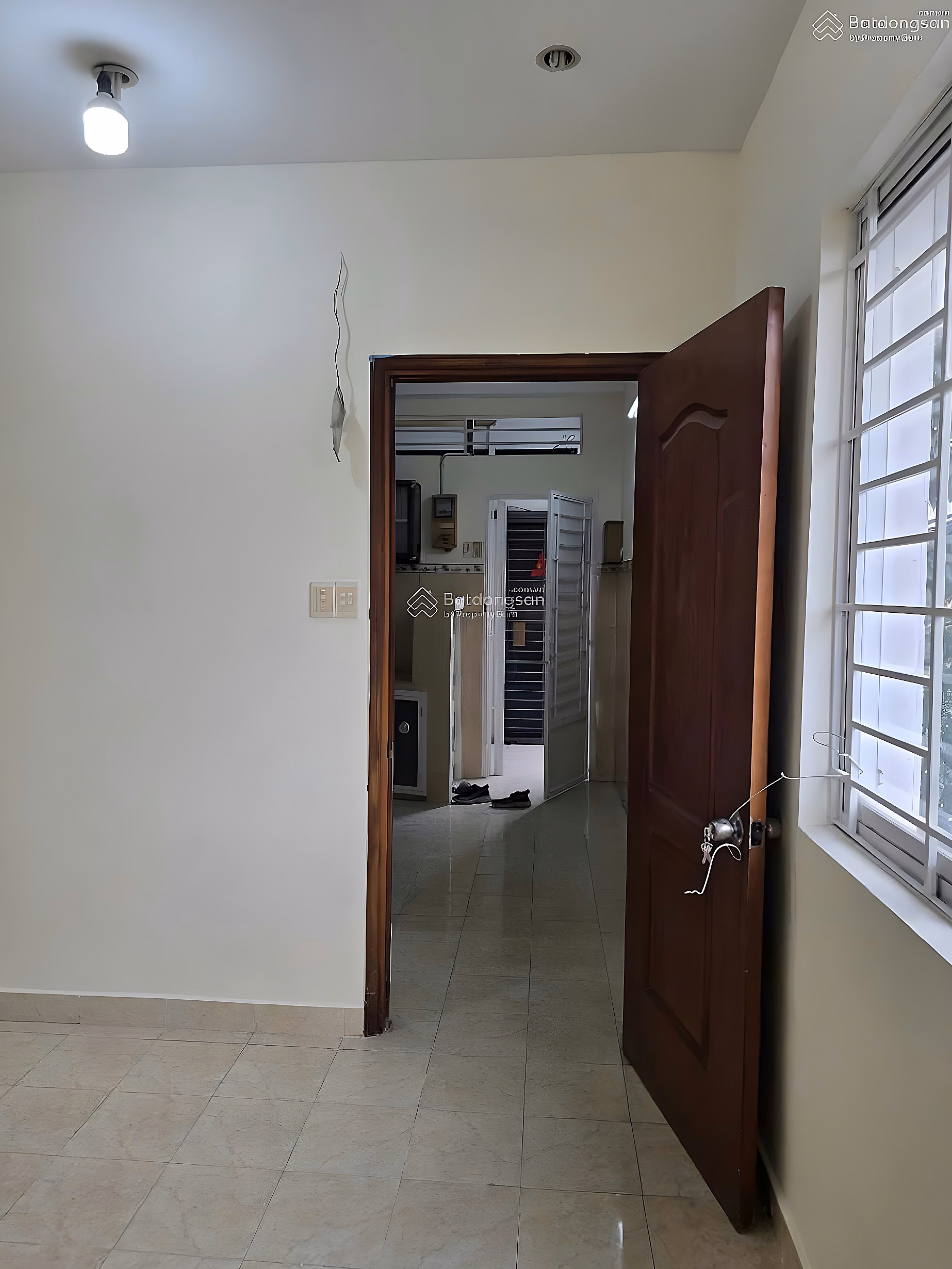 2 bedroom apartment for rent in Nhieu Tu Apartment, price 8.5 million/month