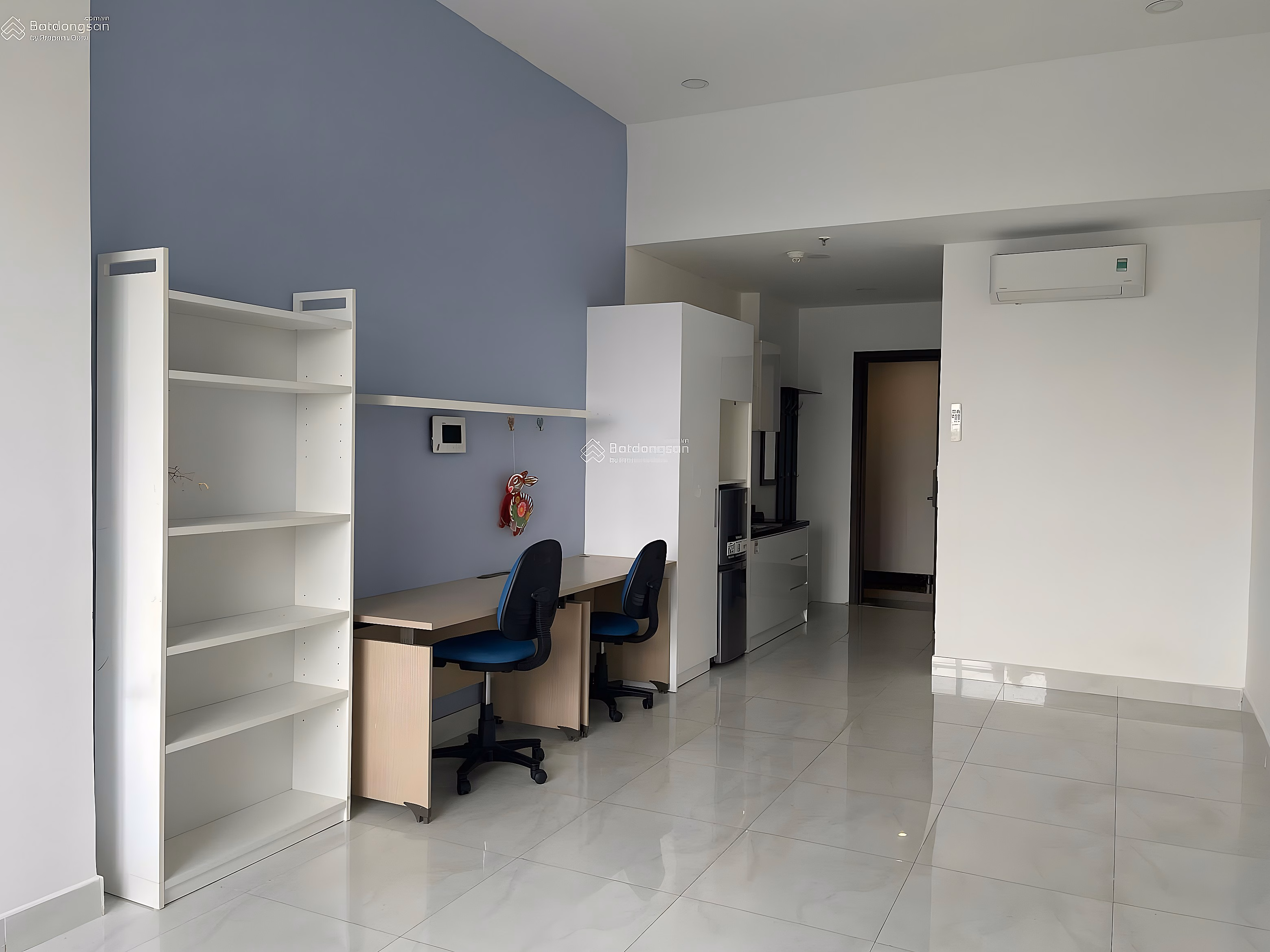 Orchard Garden apartment for rent 10 million 36m2 Novaland airport area basic furniture early entry