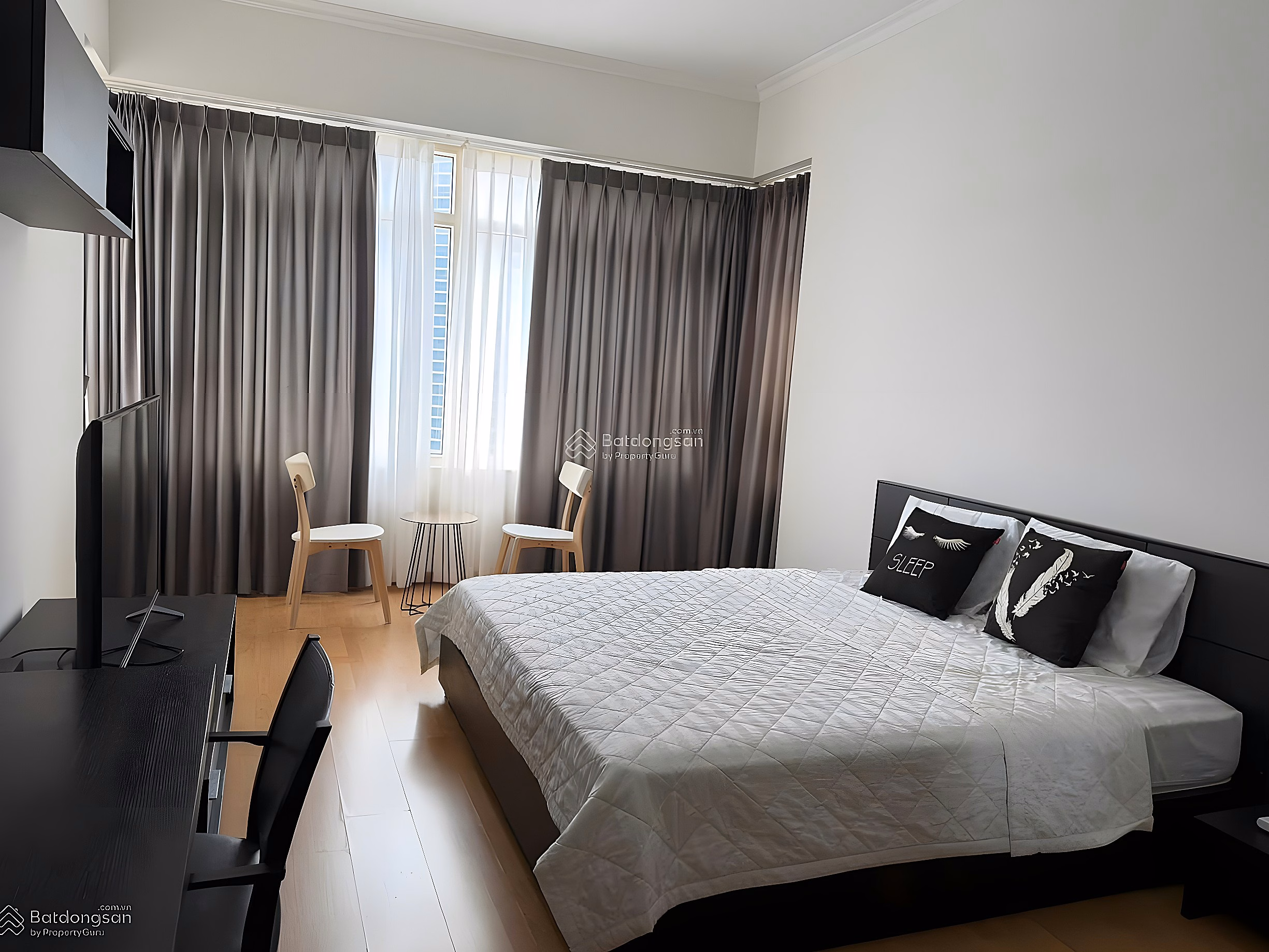 Saigon Pearl apartment for rent, 18.5 million, 89m2, 2 bedrooms, 2 bathrooms, view of district 1, most beautiful in the area