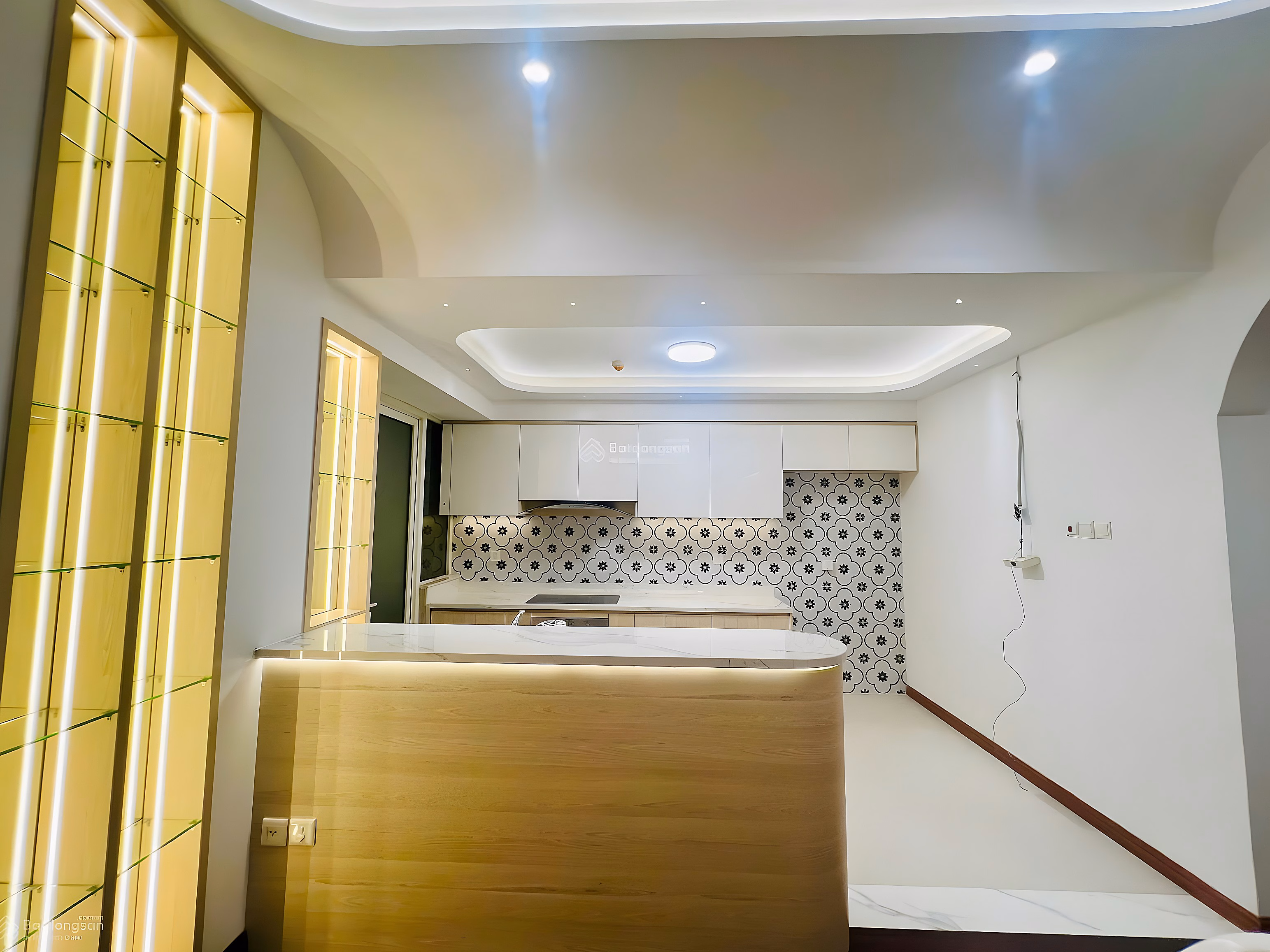 Saigon Pearl apartment for rent, 28 million VND, 135 m2, 3 bedrooms, 2 bathrooms