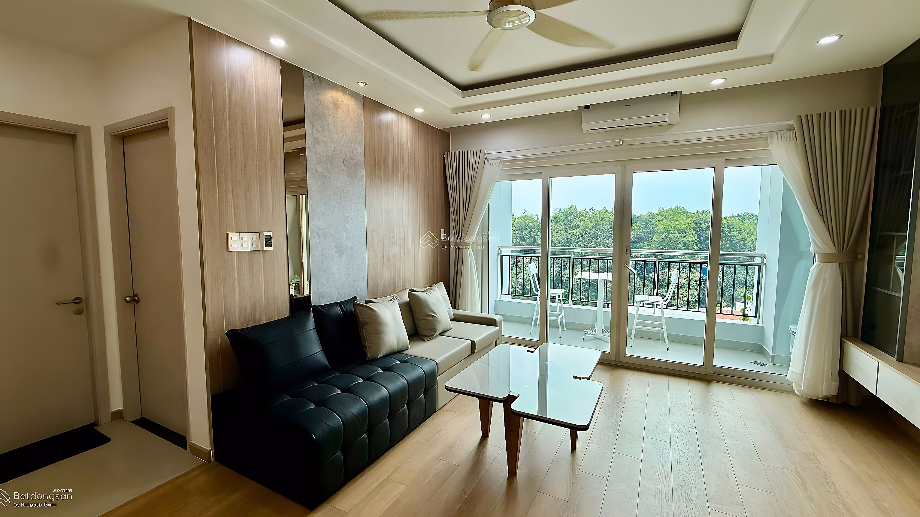 Kingston Residence apartment, 80m2, 2 bedrooms, 2 bathrooms, price 7.4 billion. Contact: 0909 455 *** Central
