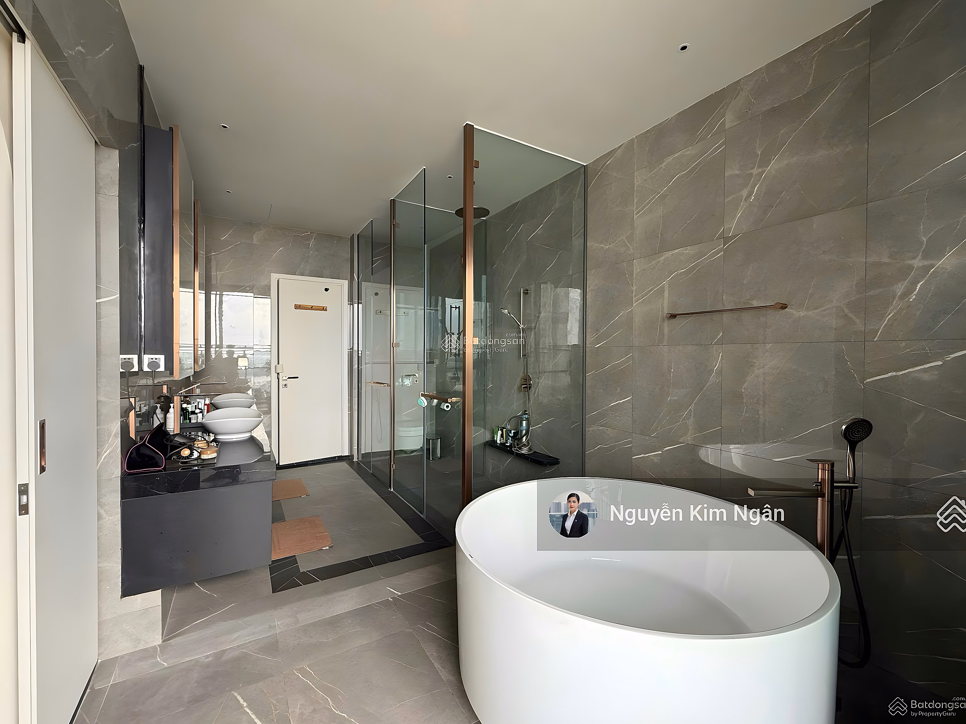 DEFINE apartment for rent 4 bedrooms + 1 bedroom mad - 6 bathrooms - 325m2, 158 million/month