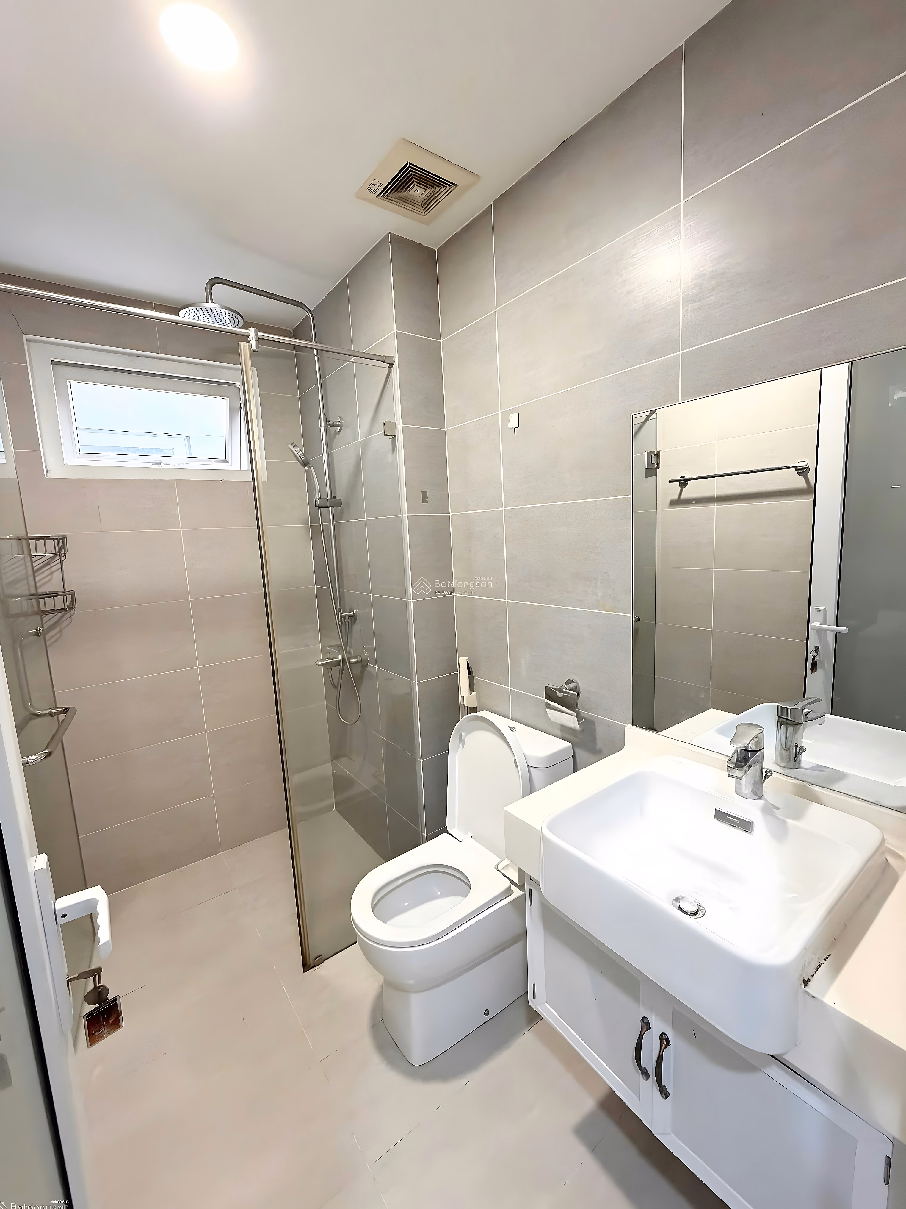 2 bedroom, 1 bathroom apartment for rent at B1 Truong Sa Apartment, 54m2, super bargain price 13 million VND