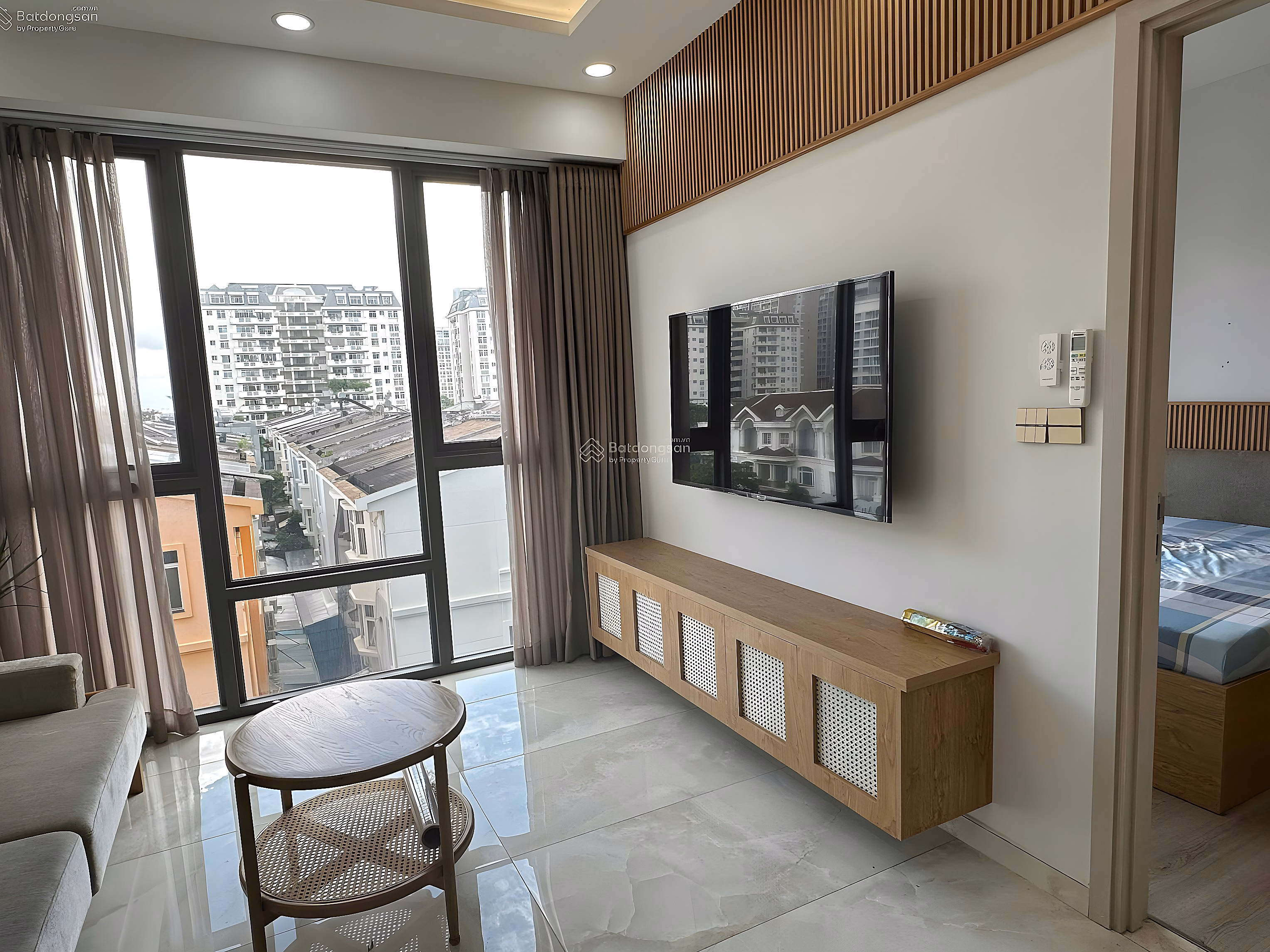 Apartment for rent in SaiGon South, 2 bedrooms, 2 bathrooms, 77m2, 13 million VND in Nguyen Huu Tho, District 7, HCMC