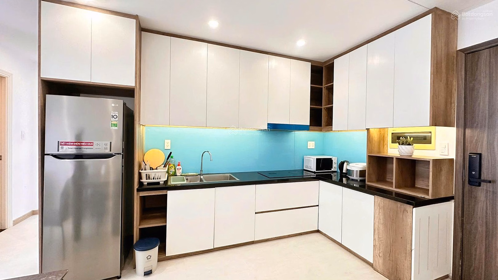 BEAUTIFUL 2 BEDROOM LAVIDA PLUS APARTMENT FOR RENT FULLY FURNISHED PRICE 20 MILLION/MONTH***