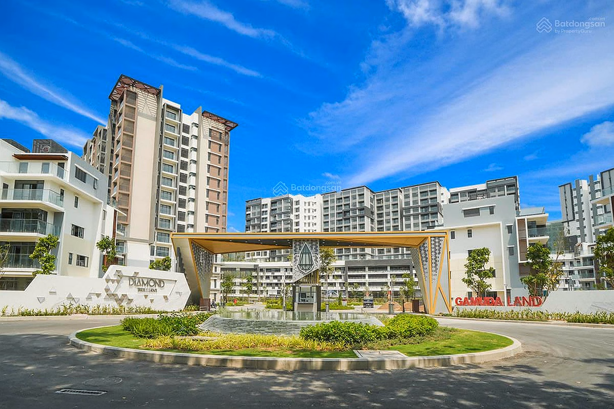 Brilliant luxury apartment for rent 142m full NT, very good rental price only 26 million/month