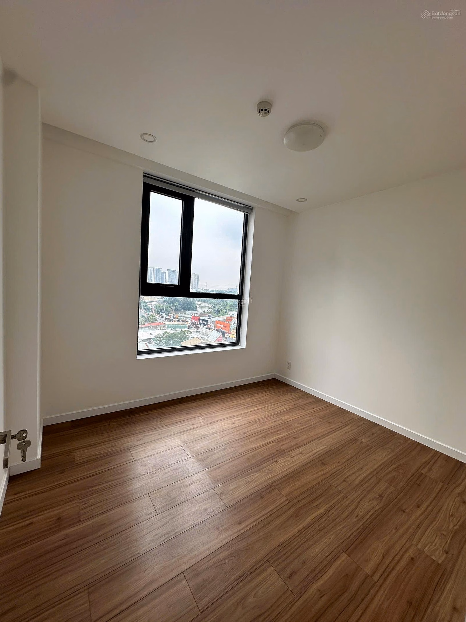 Precia apartment for rent - 3 bedrooms - 95m2 - 15.5 million/month. The house is ready to move in immediately