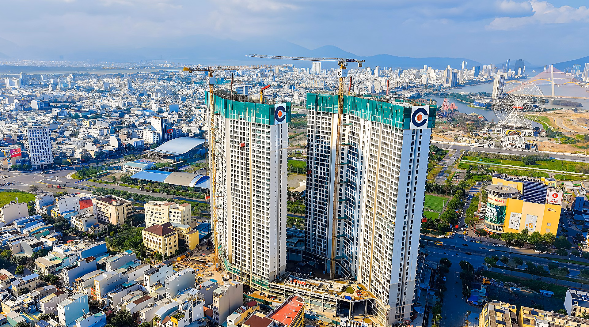 OWNER FOR URGENT SELLING MASTERI RIVERA APARTMENT IN DA NANG 2BR 67.1M2 VIEW OF THE COOL SOUTH HAN RIVER FOR ONLY 6.2 BILLION