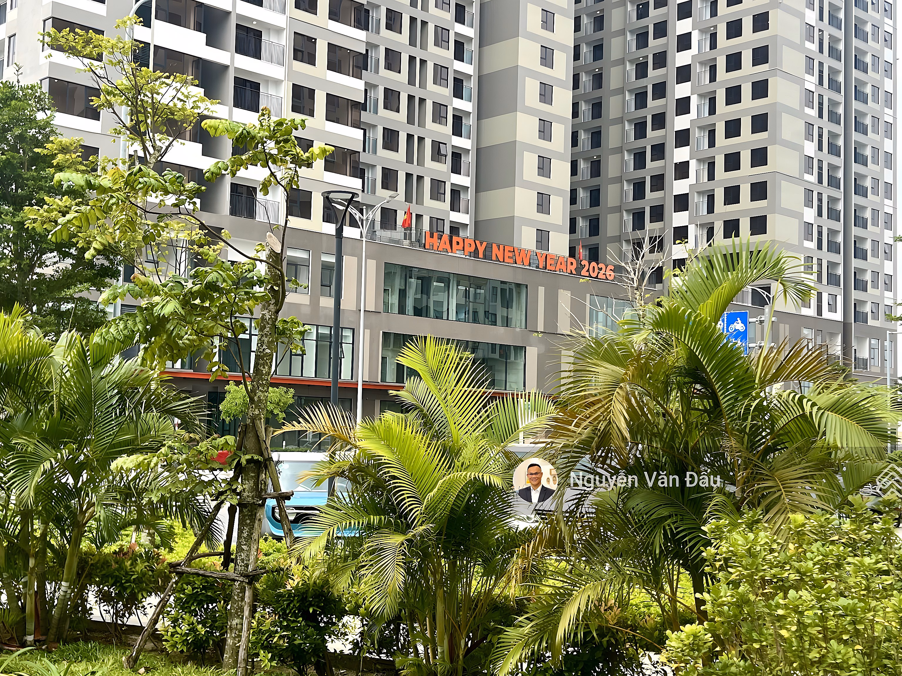 Need to rent FPT Plaza 3 apartment without furniture*** Mr. Dau