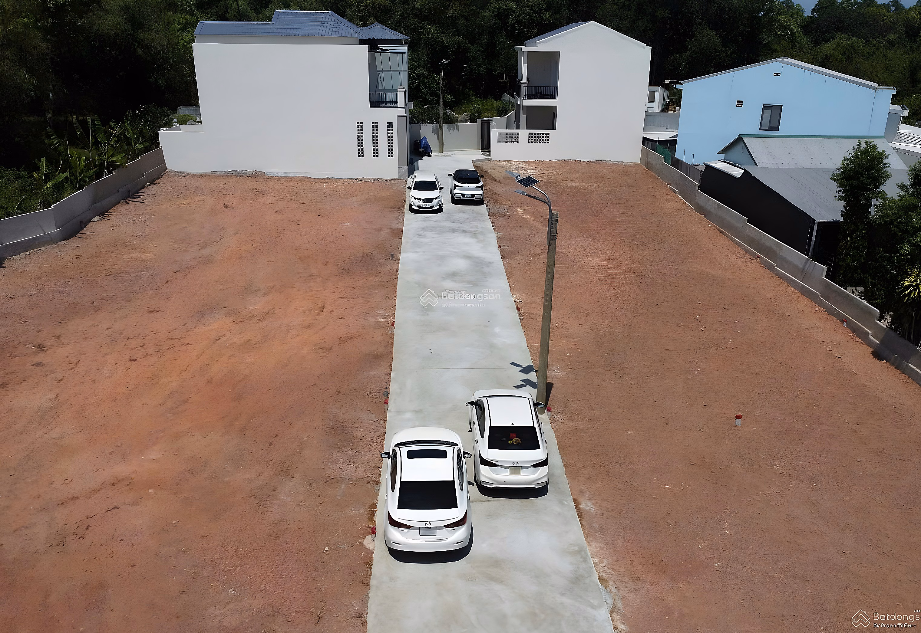 Only 1.5x billion owns 100m² land near 43m road - Hoai Thanh subdivision, 3-car avoid