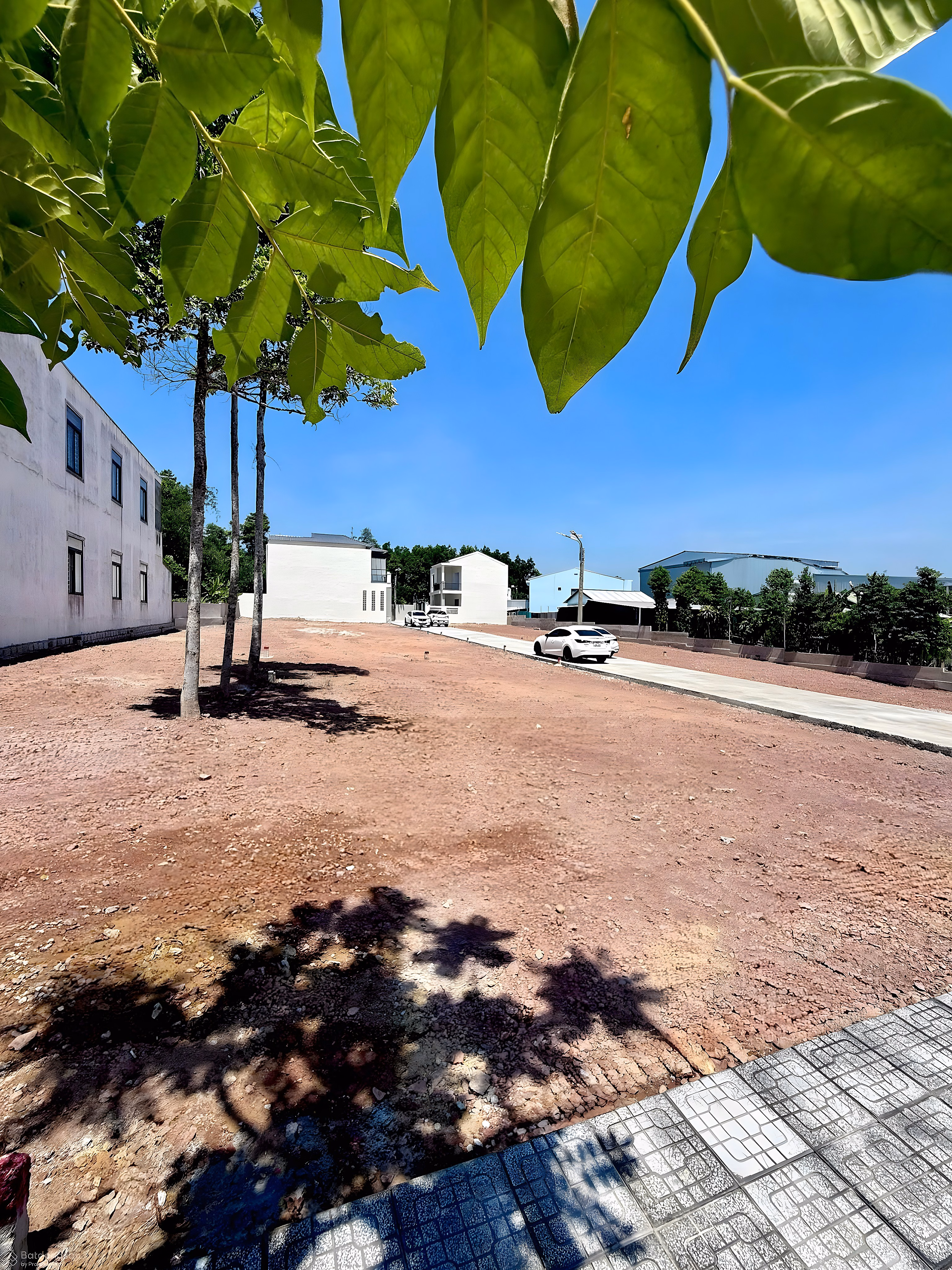 Only 1.5x billion owns 100m² land near 43m road - Hoai Thanh subdivision, 3-car avoid