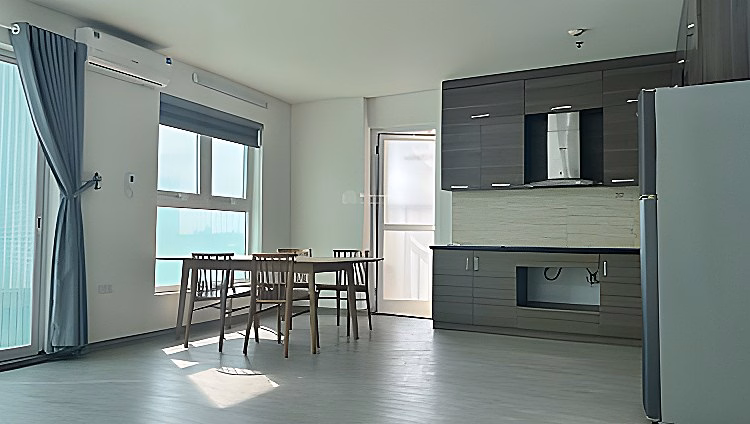 Apartment for rent at 27 Le Thanh Tong, area 70m2, including 2 bedrooms, fully furnished, price 11 million