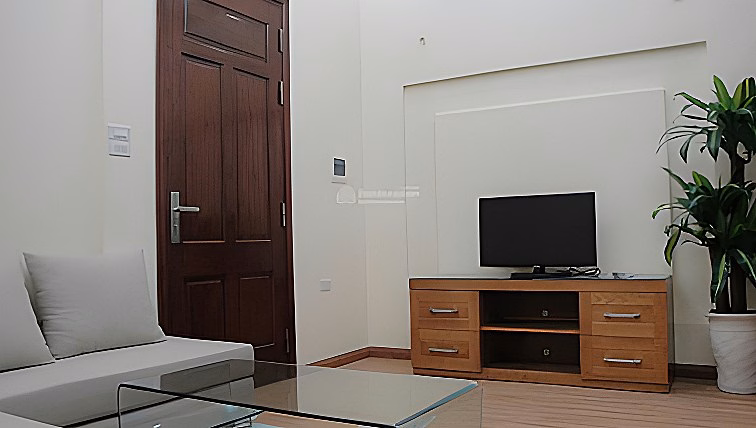 Apartment for rent at 27 Le Thanh Tong, area 70m2, including 2 bedrooms, fully furnished, price 11 million